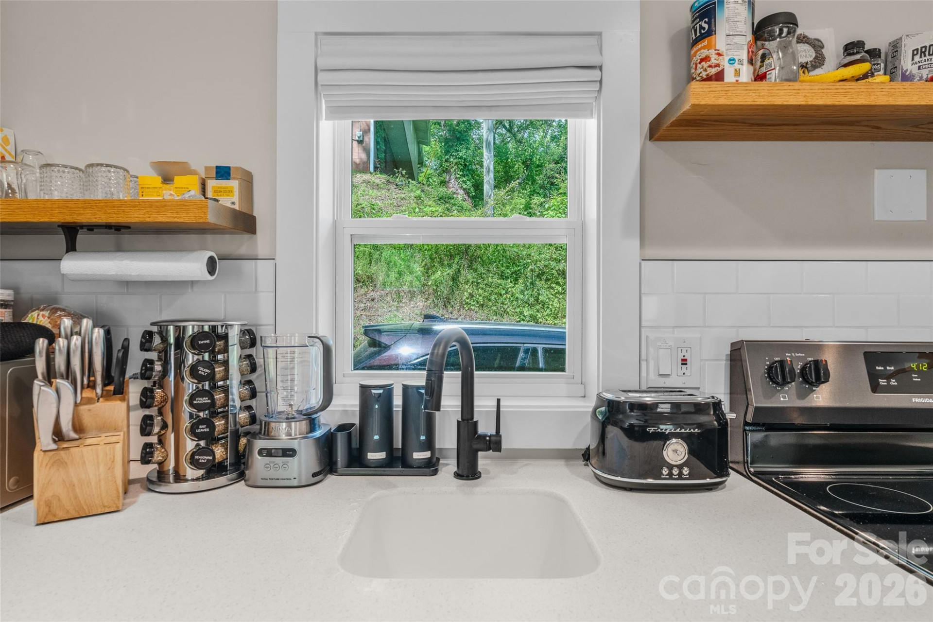 109 Thurland Avenue - Photo 28