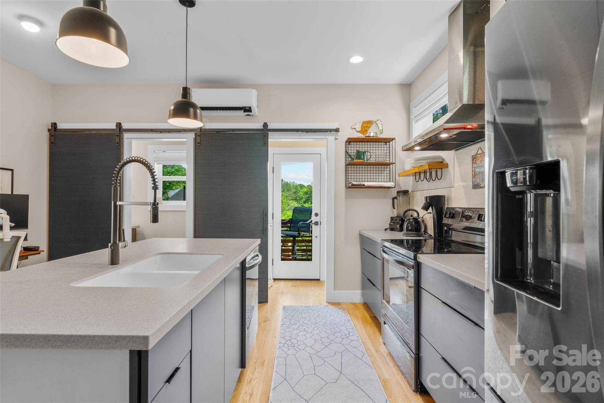 109 Thurland Avenue - Photo 10