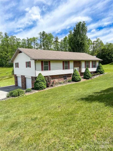 660 Halltown Road