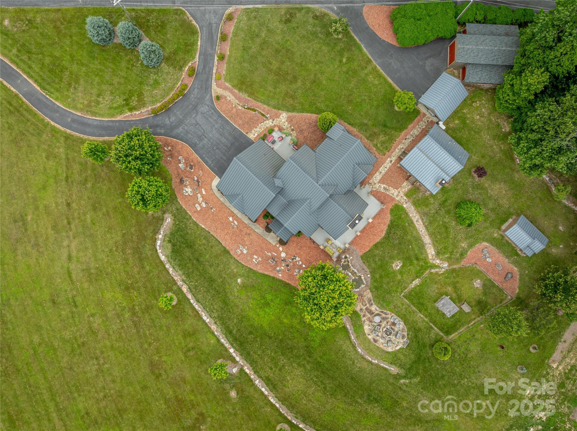 4862 Pinnacle Mountain Road - Photo 81