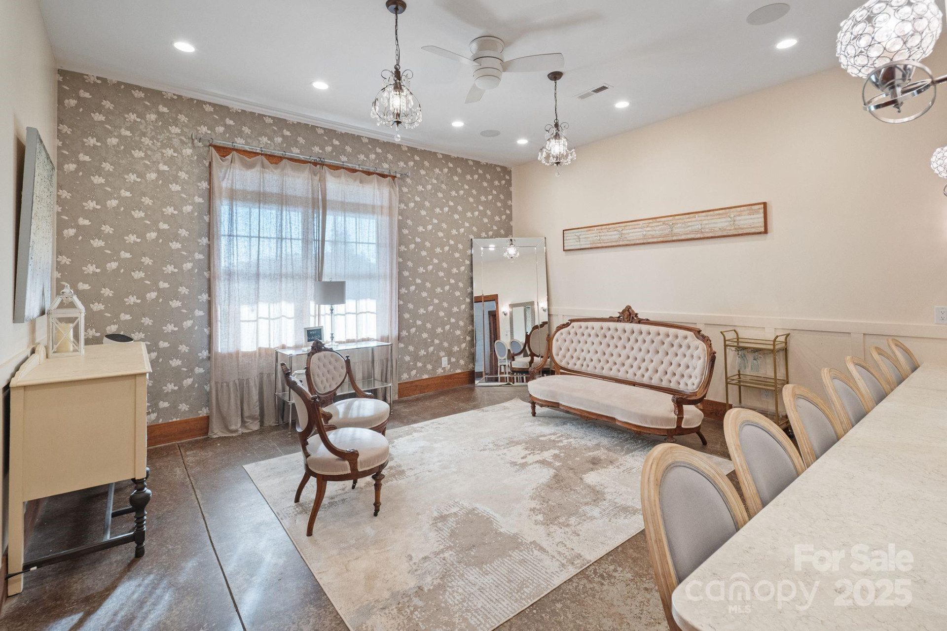 6572 Burkemont Road - Photo 23