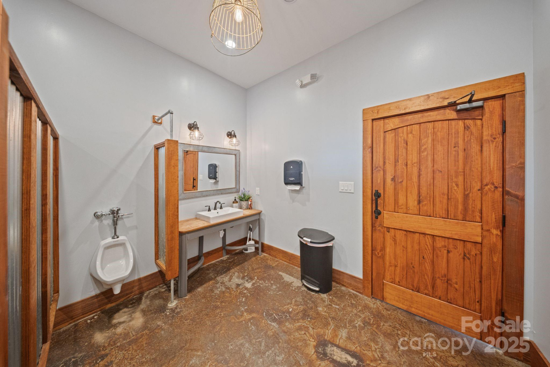 6572 Burkemont Road - Photo 26