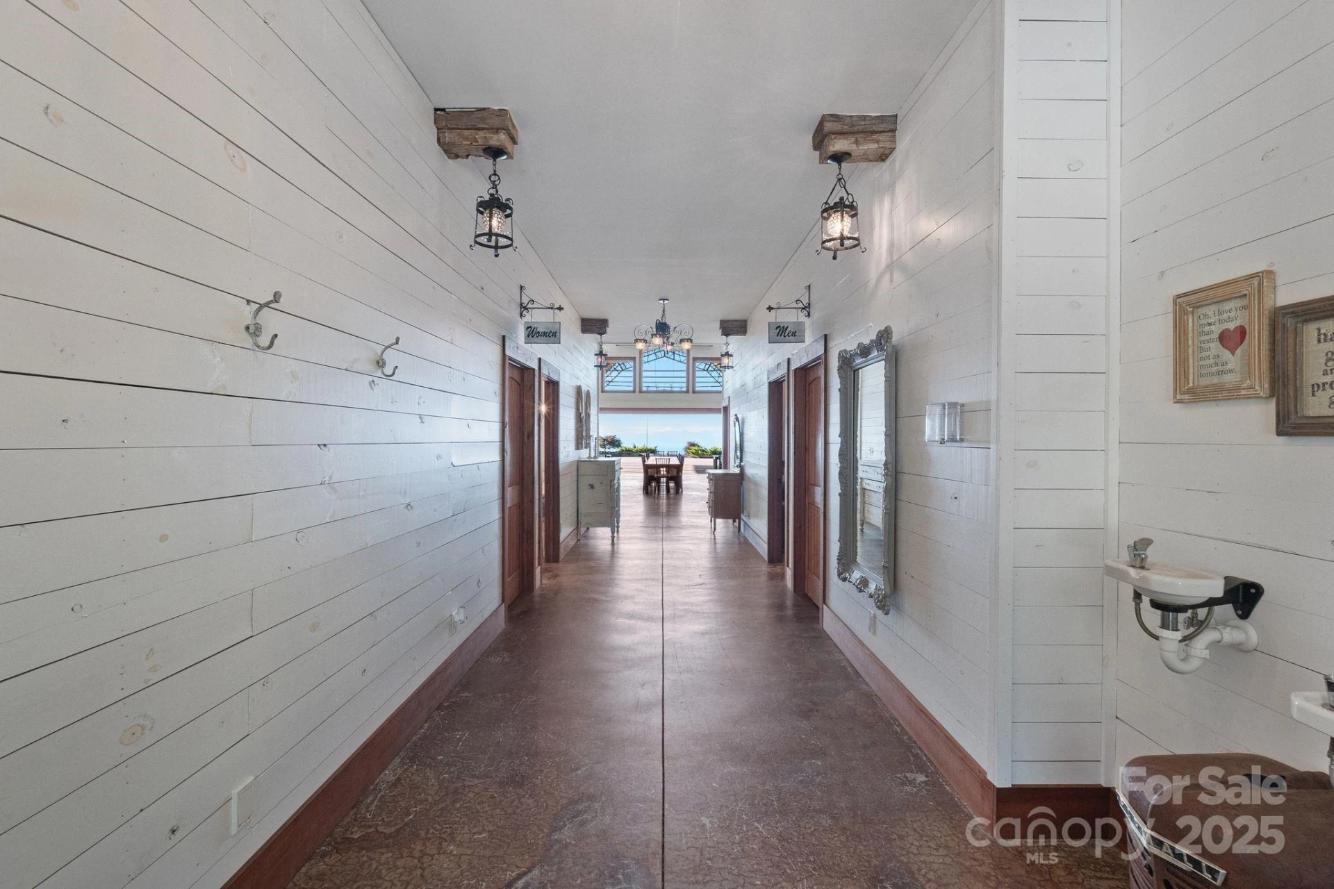 6572 Burkemont Road - Photo 28