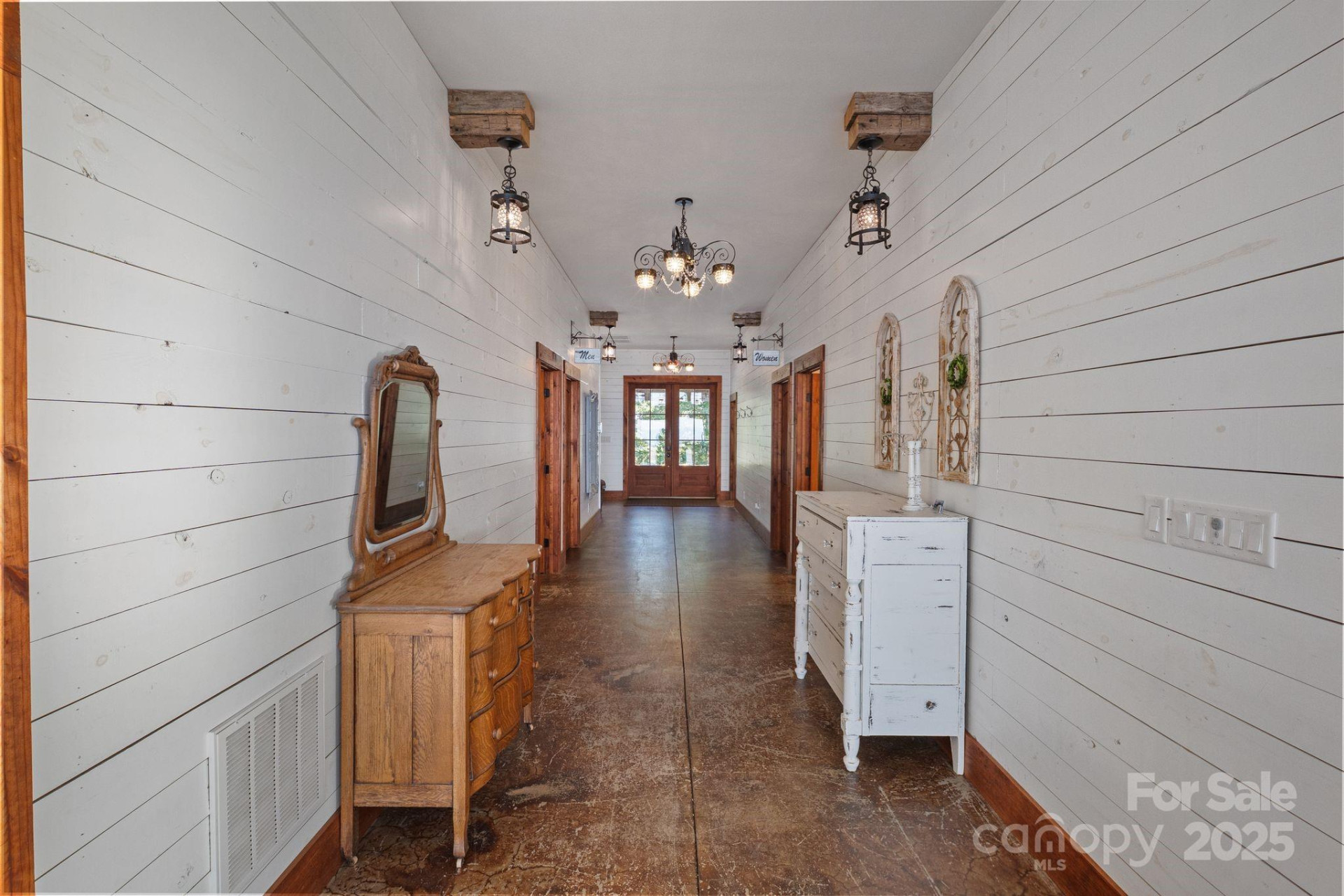 6572 Burkemont Road - Photo 29