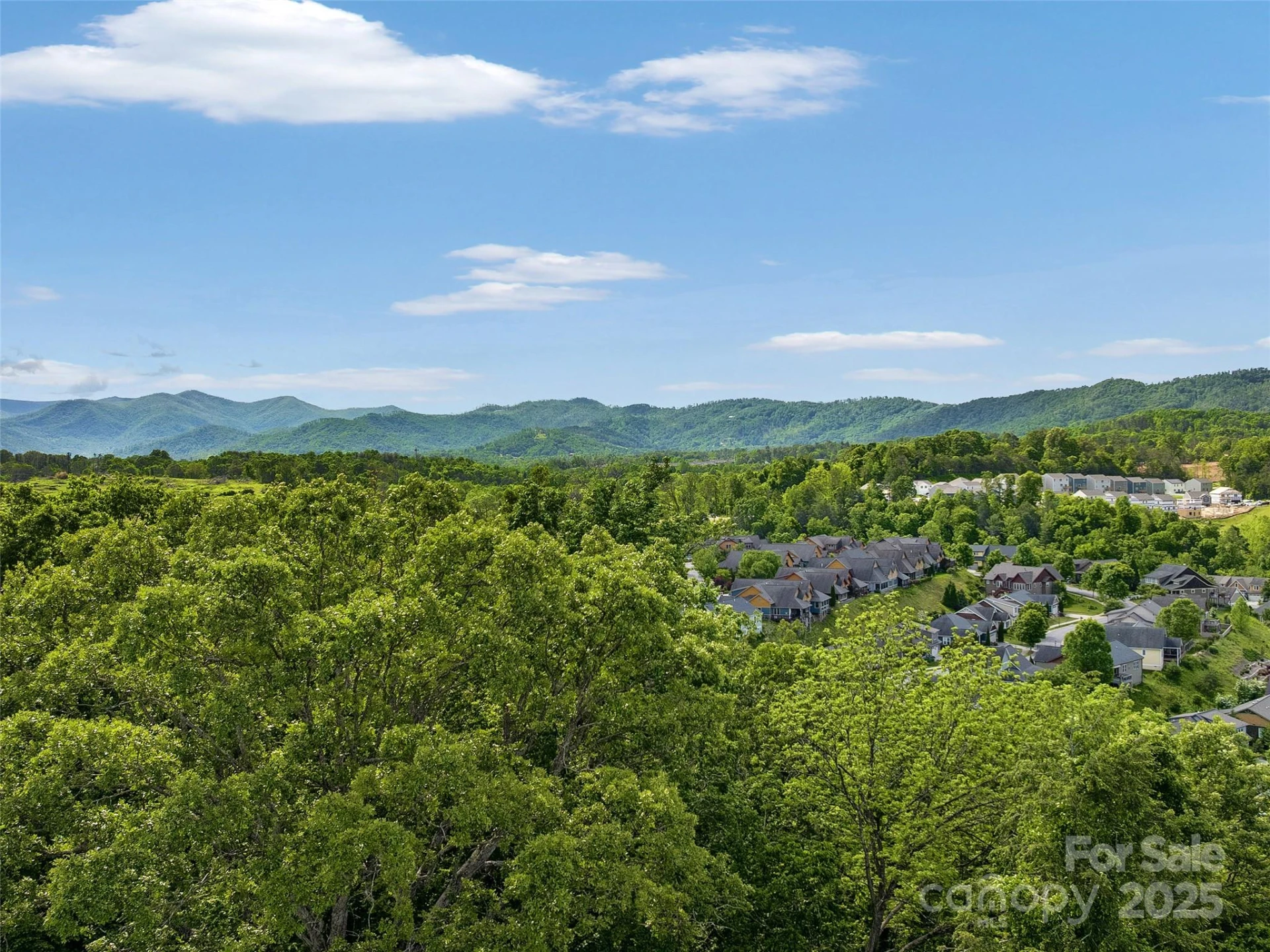 144 Pinebrook Road - Photo 4