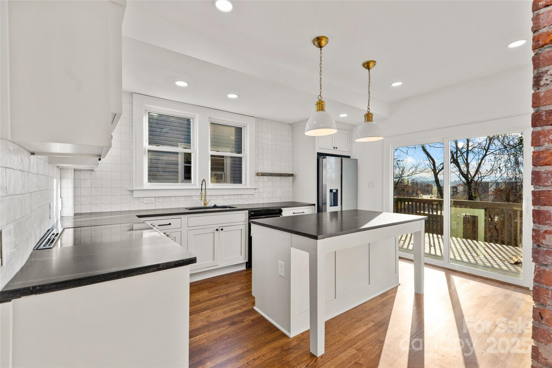 71 Buchanan Avenue - Photo 15