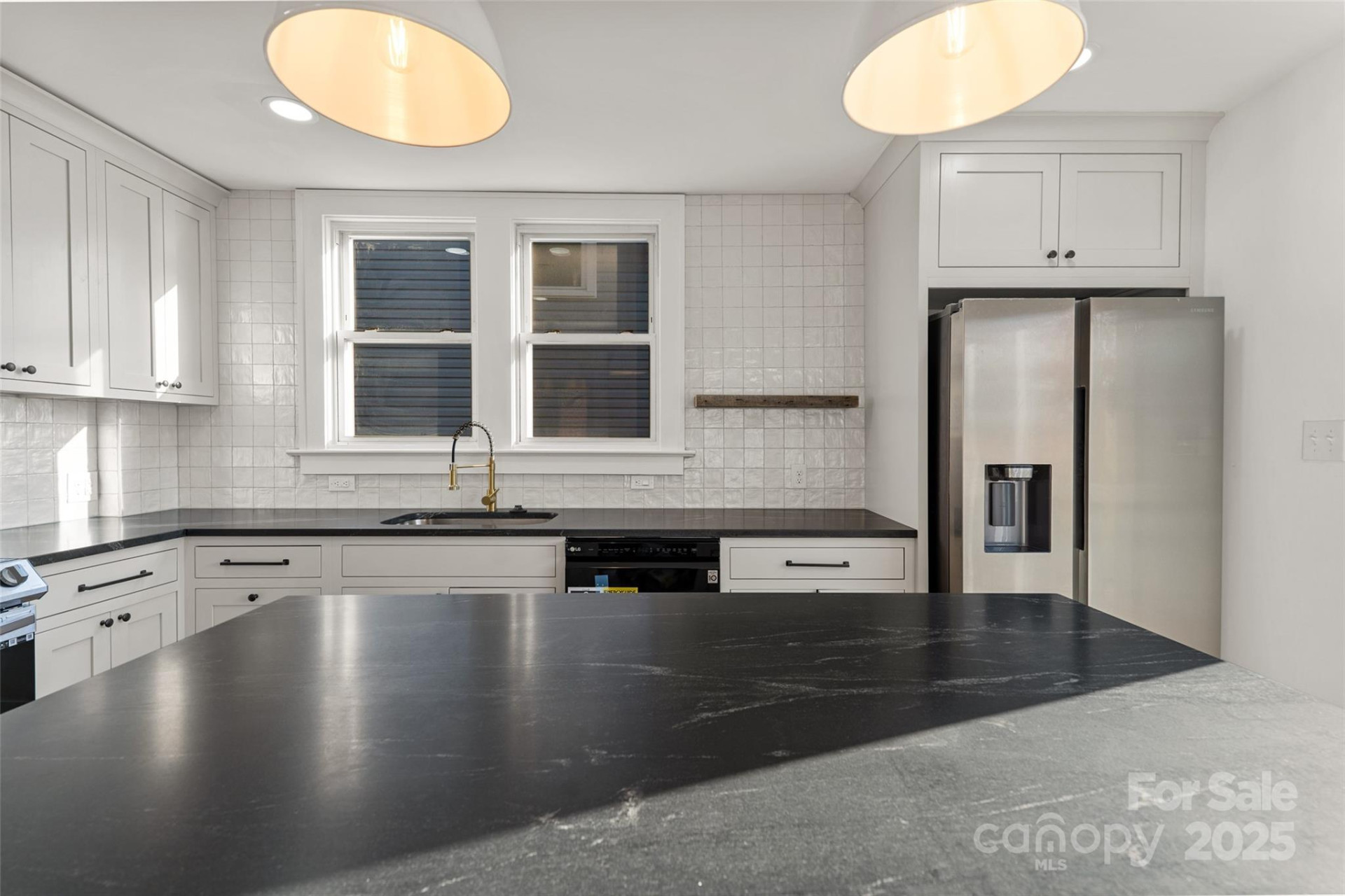 71 Buchanan Avenue - Photo 17