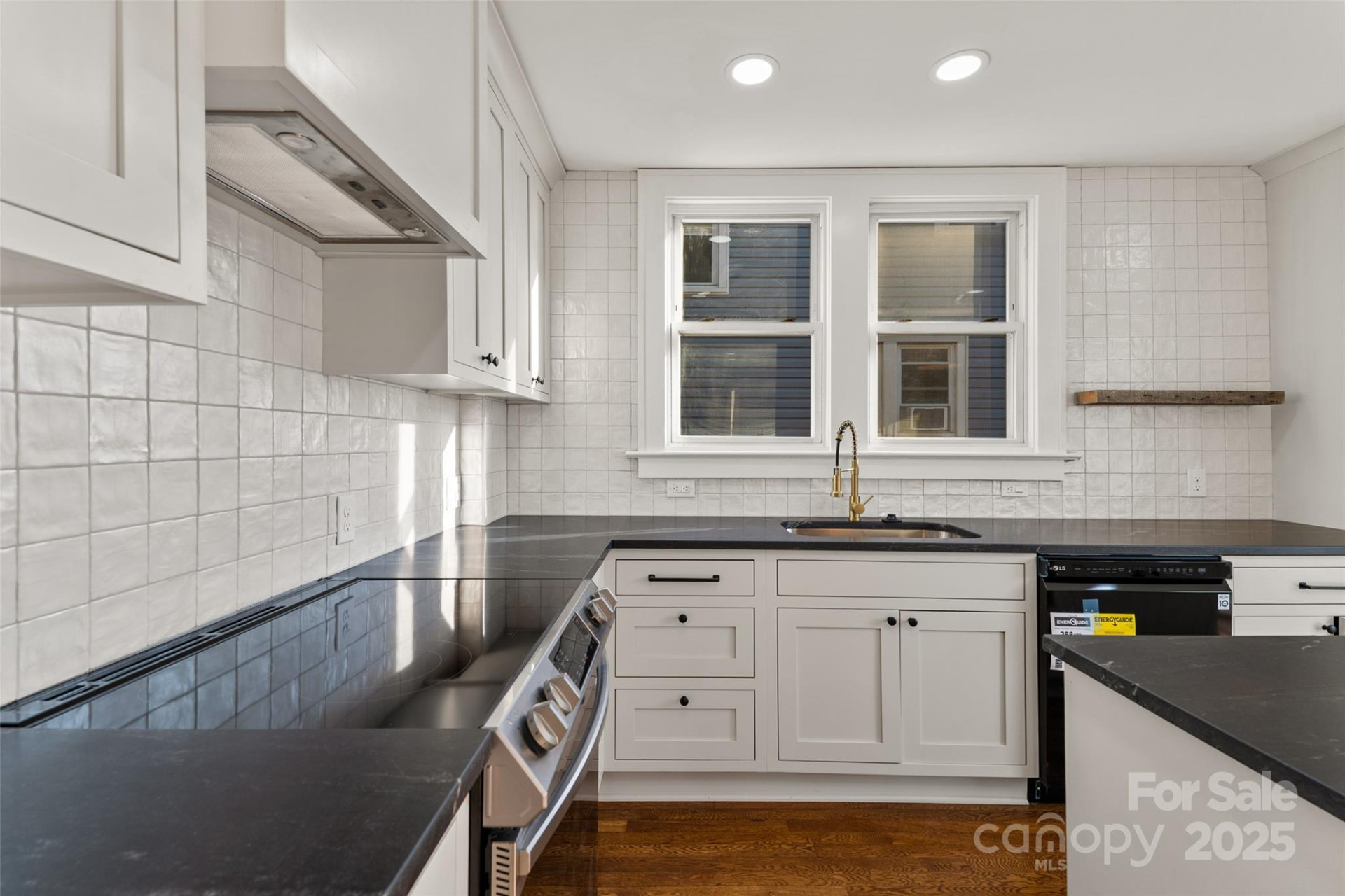 71 Buchanan Avenue - Photo 18