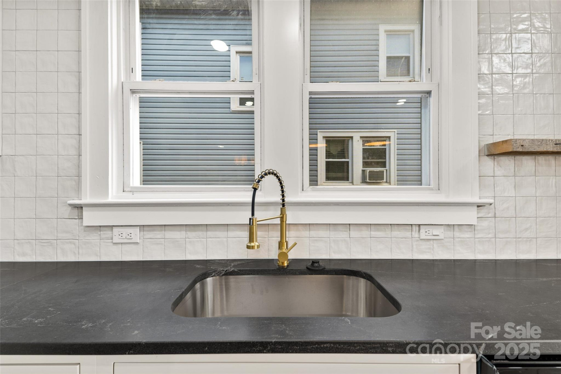 71 Buchanan Avenue - Photo 20