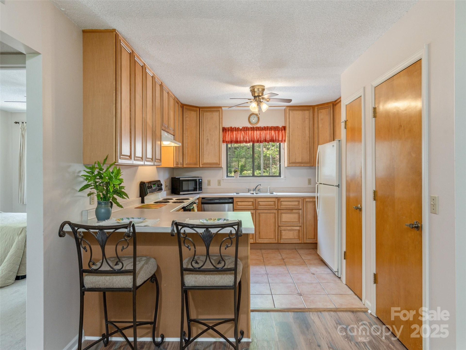 55 Lake Drive #4P - Photo 7
