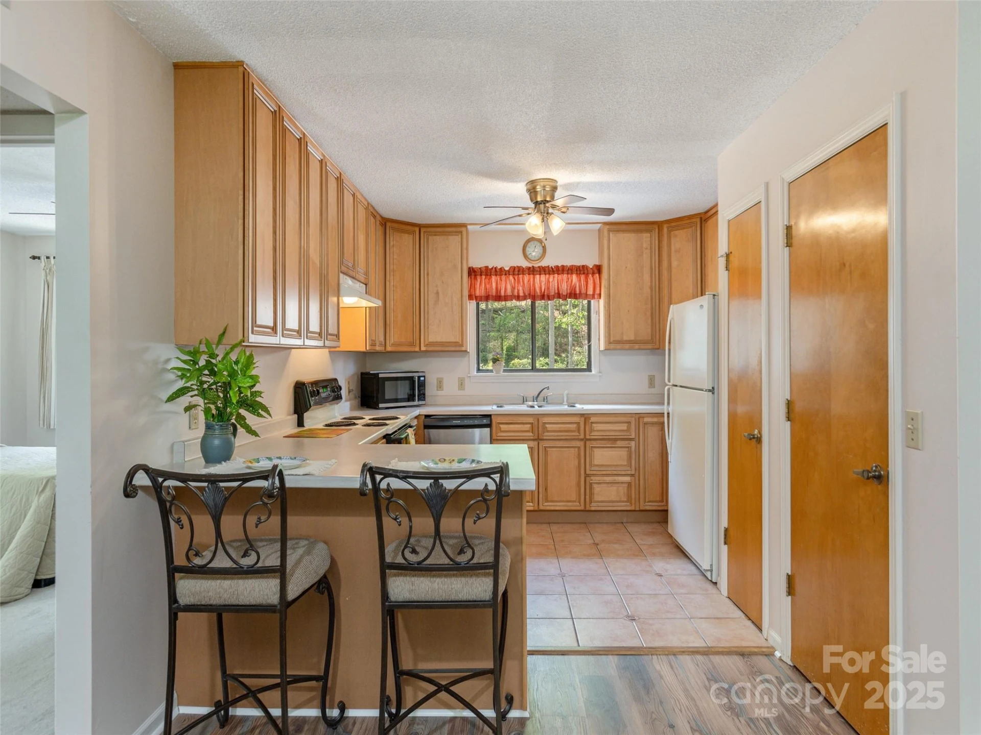 55 Lake Drive #4P - Photo 7