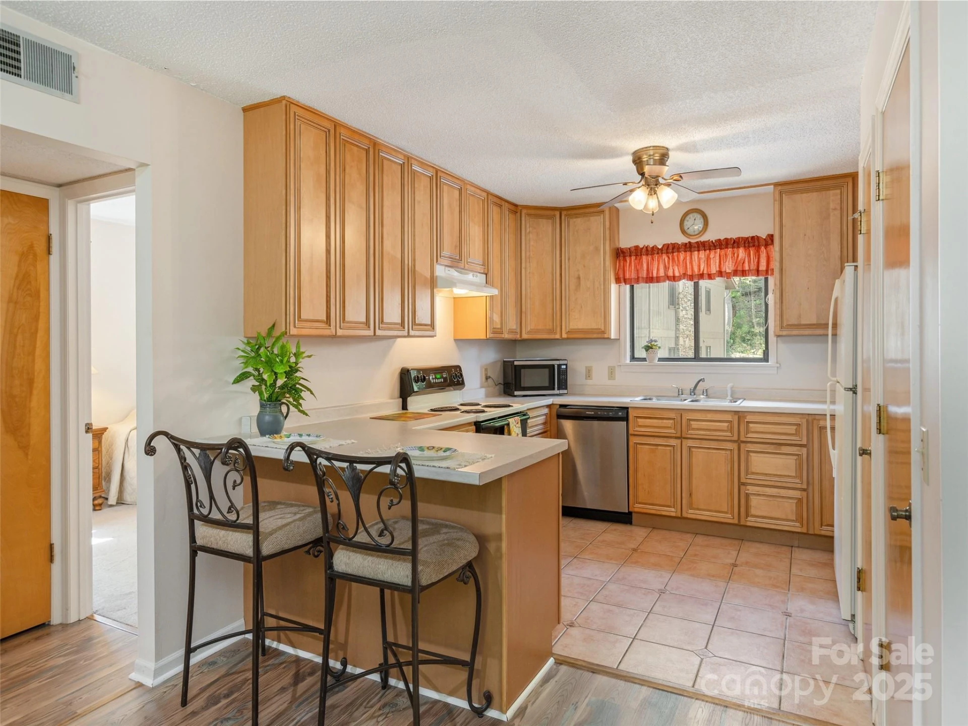 55 Lake Drive #4P - Photo 8