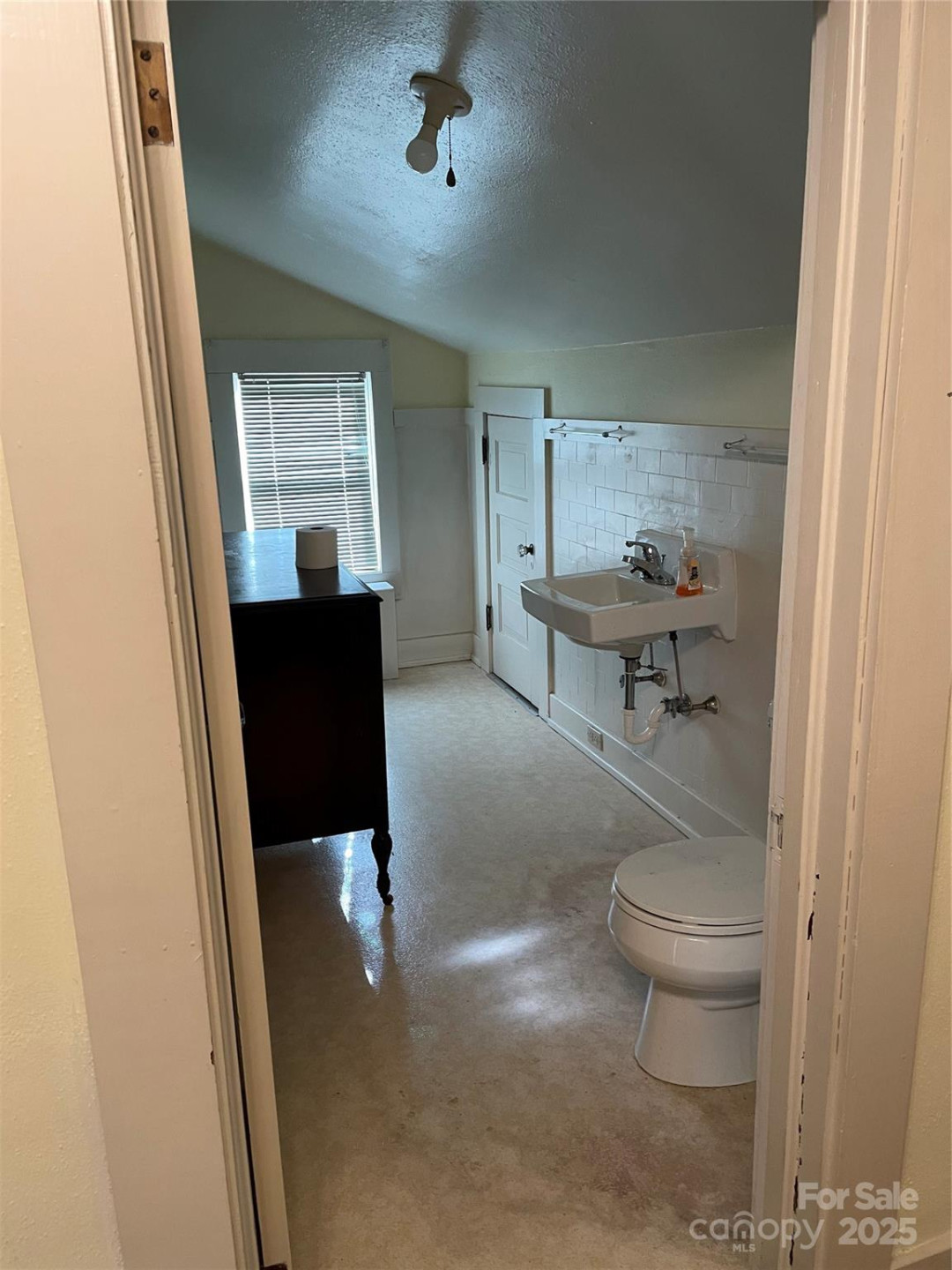 318 Academy Street - Photo 27