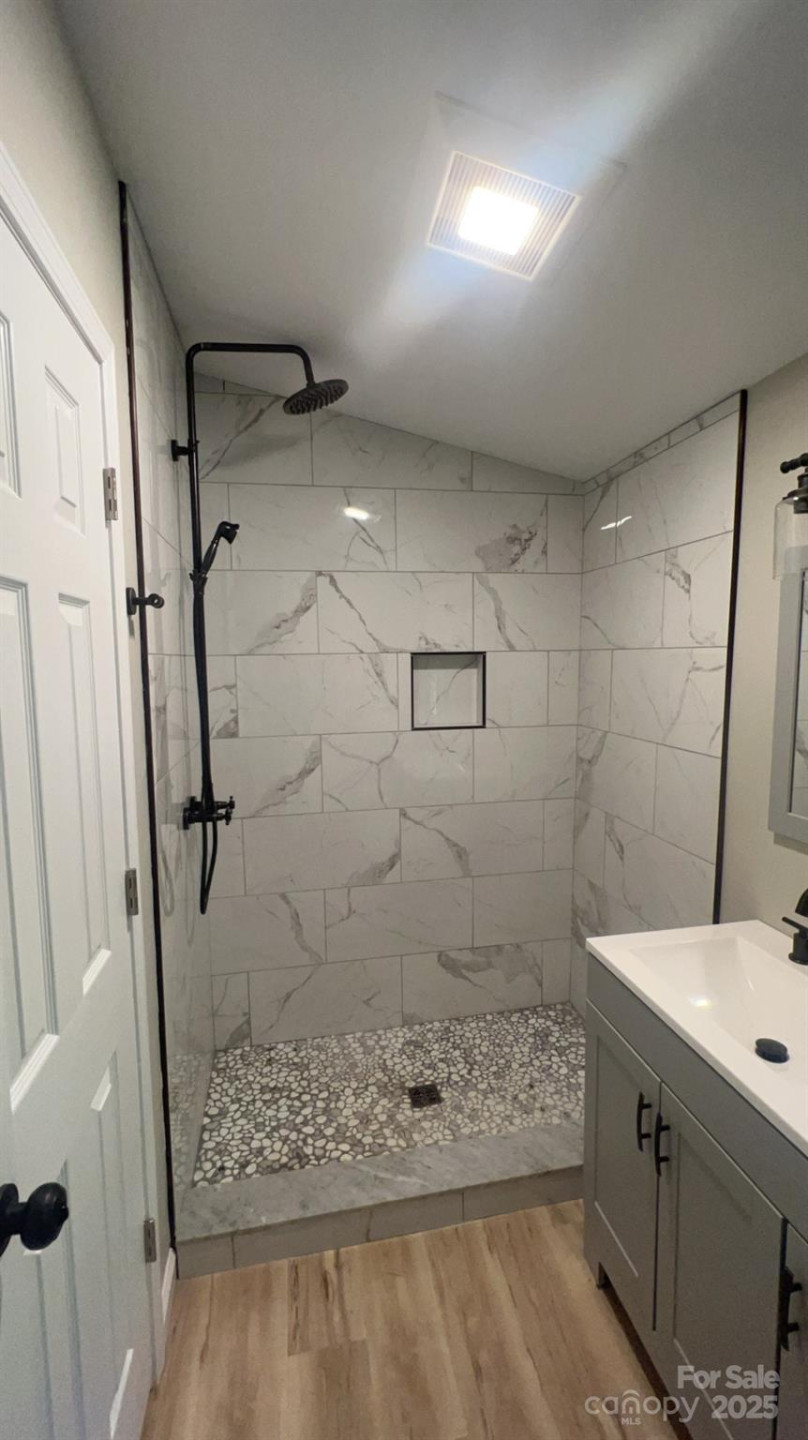 418 Bradley Street - Photo 11