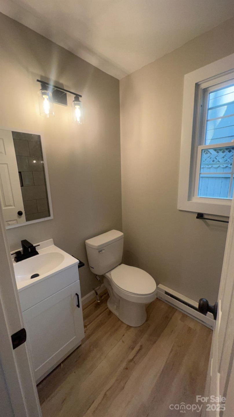 418 Bradley Street - Photo 9