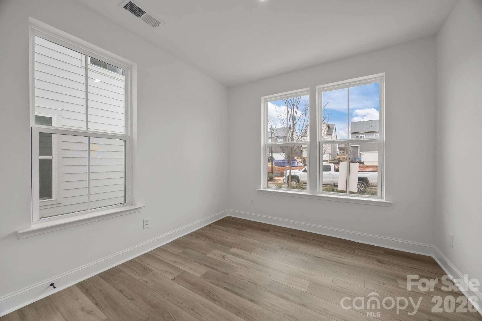 3225 Drift Street - Photo 5