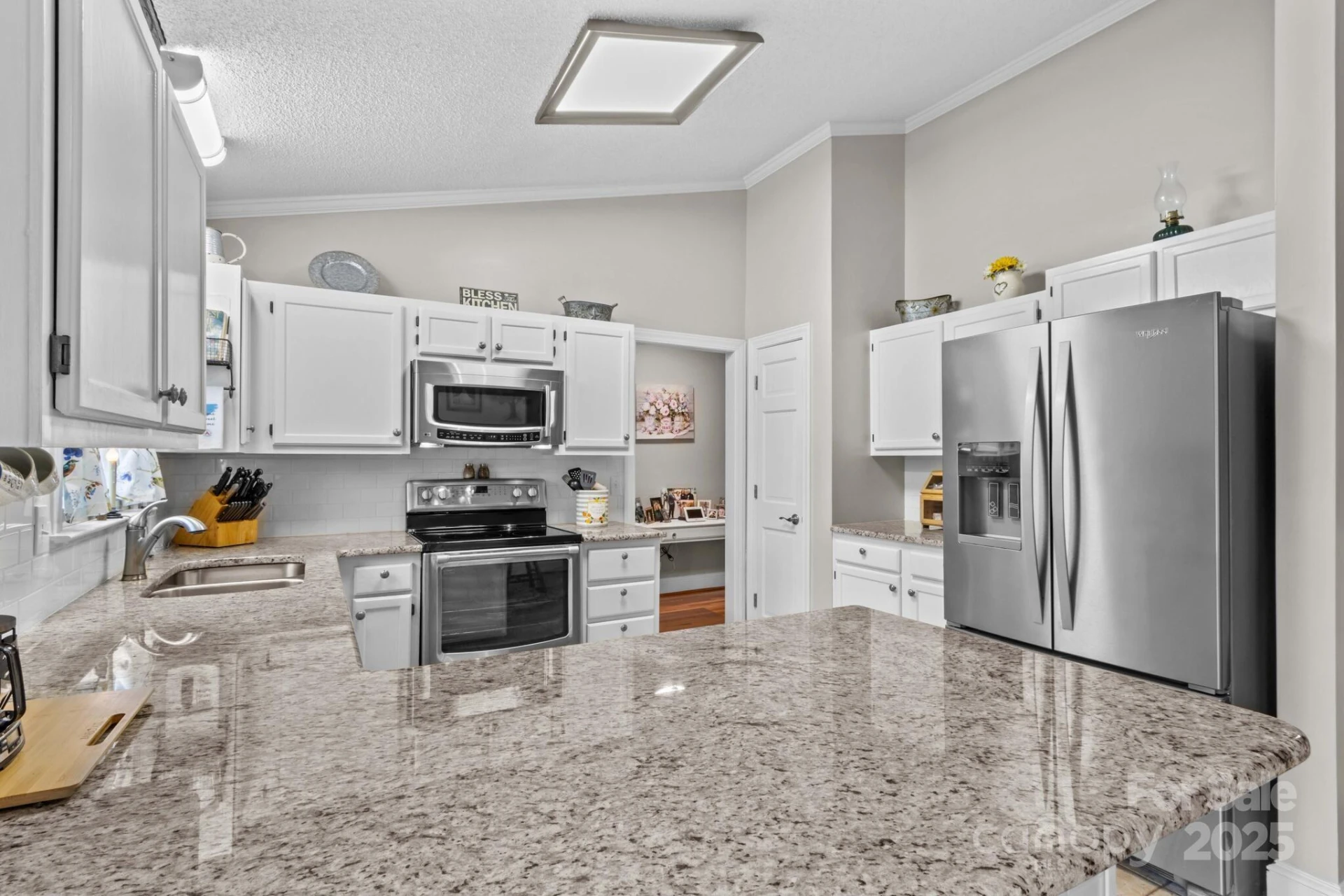 402 Swaim Court - Photo 16