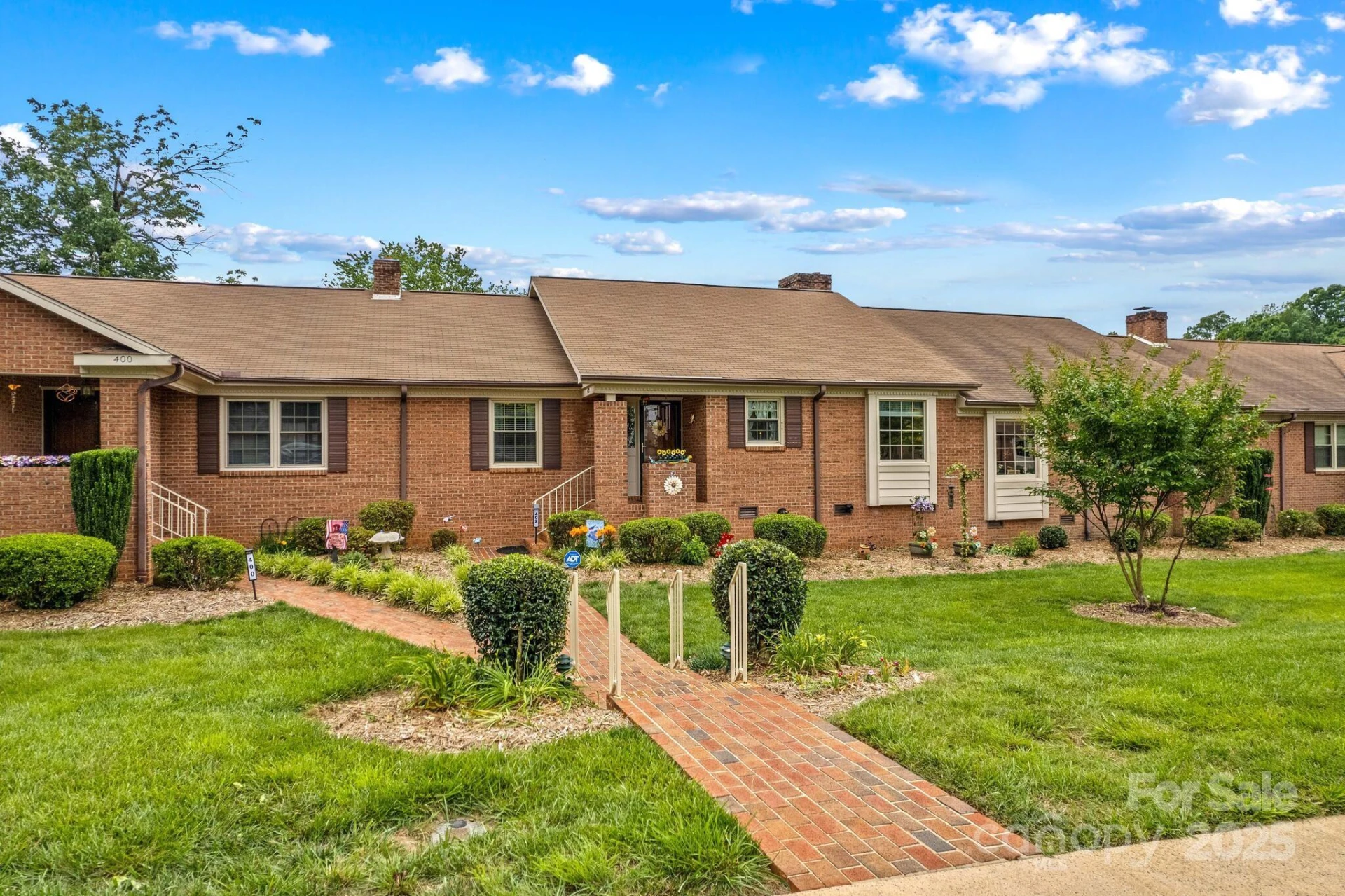 402 Swaim Court - Photo 3