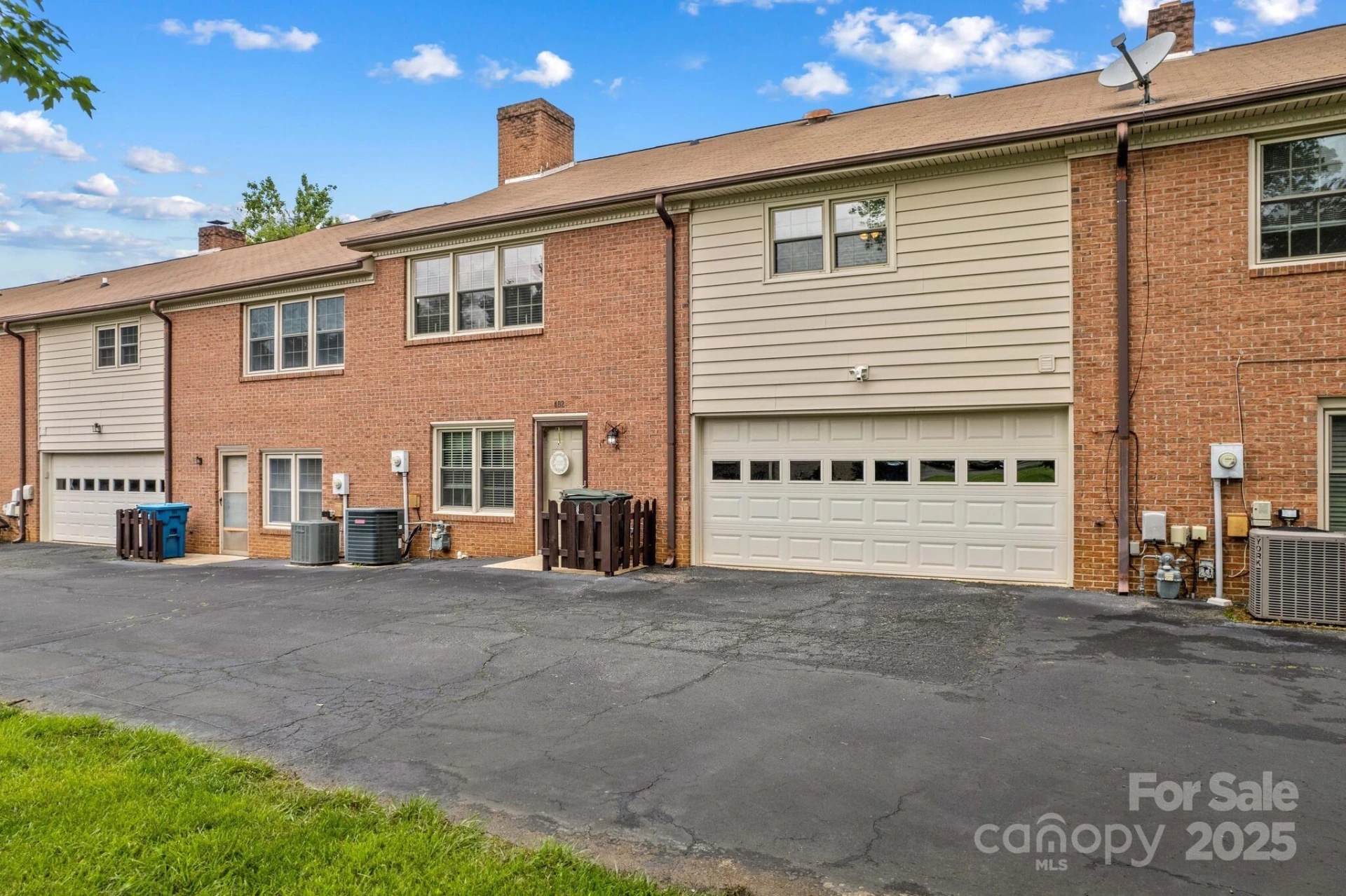 402 Swaim Court - Photo 38