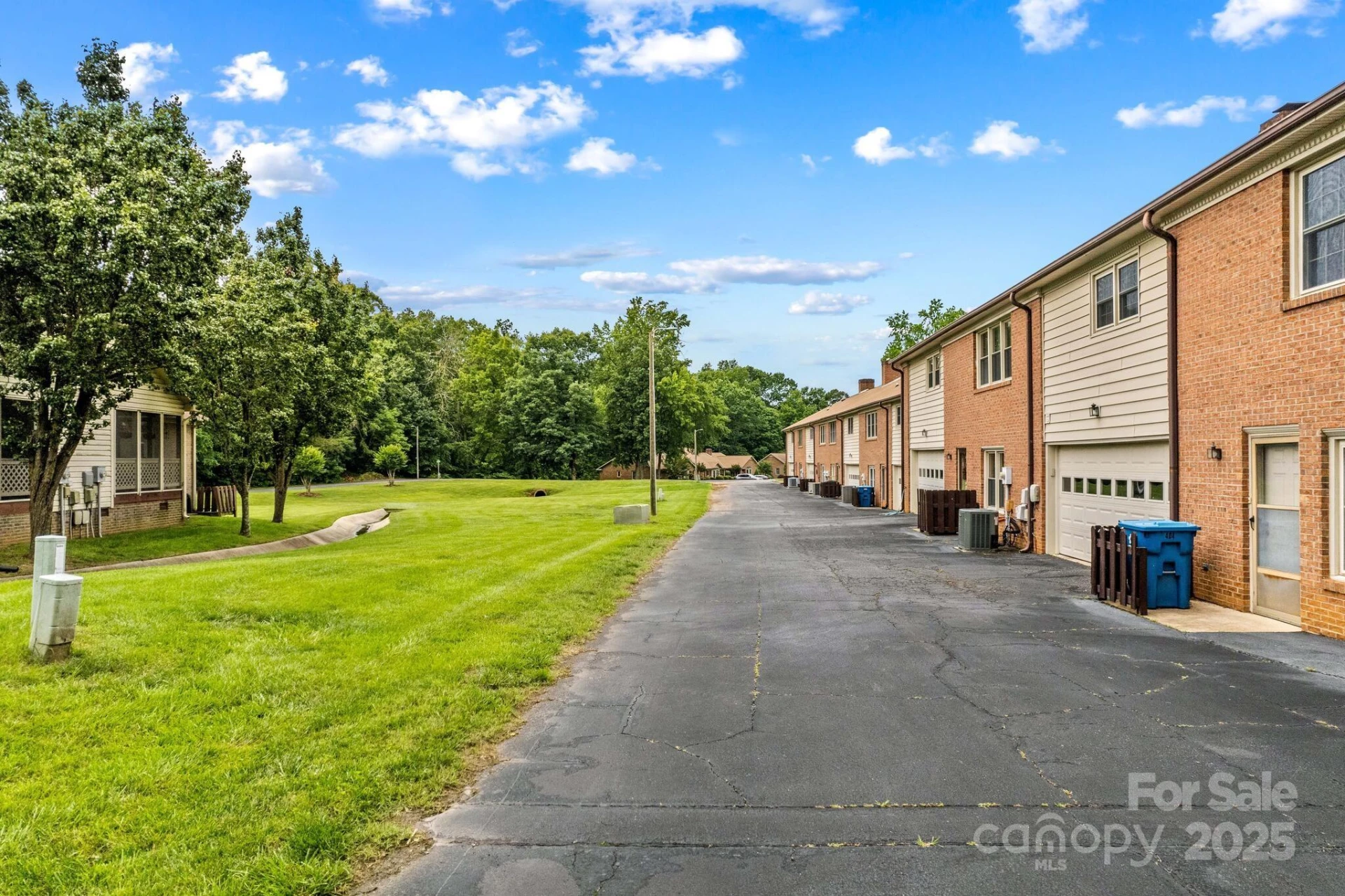 402 Swaim Court - Photo 39