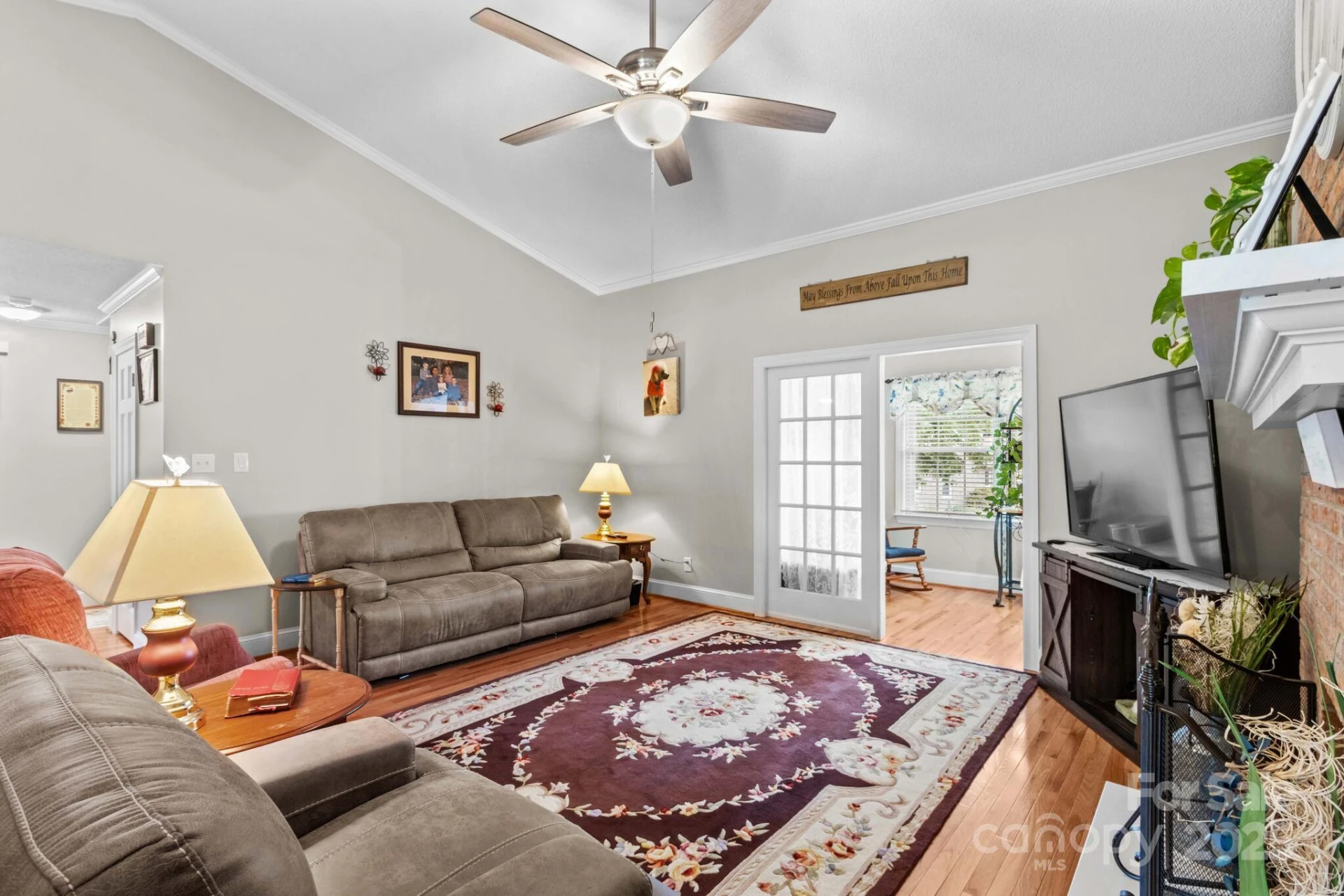 402 Swaim Court - Photo 10