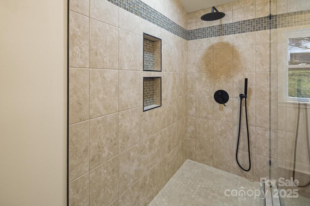 227 Ashmore Avenue - Photo 17