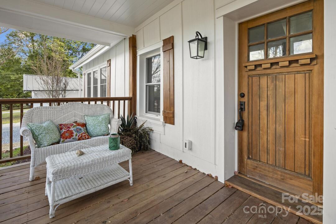 227 Ashmore Avenue - Photo 8