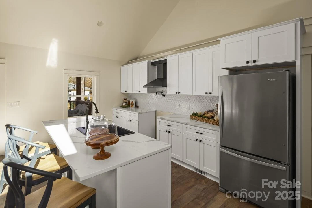 227 Ashmore Avenue - Photo 9