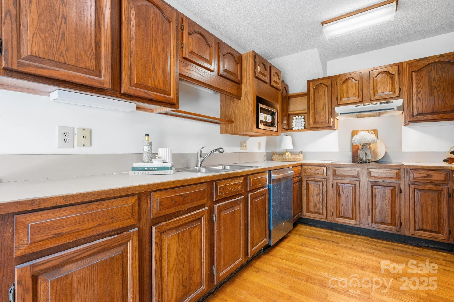 220 West Park Drive - Photo 18