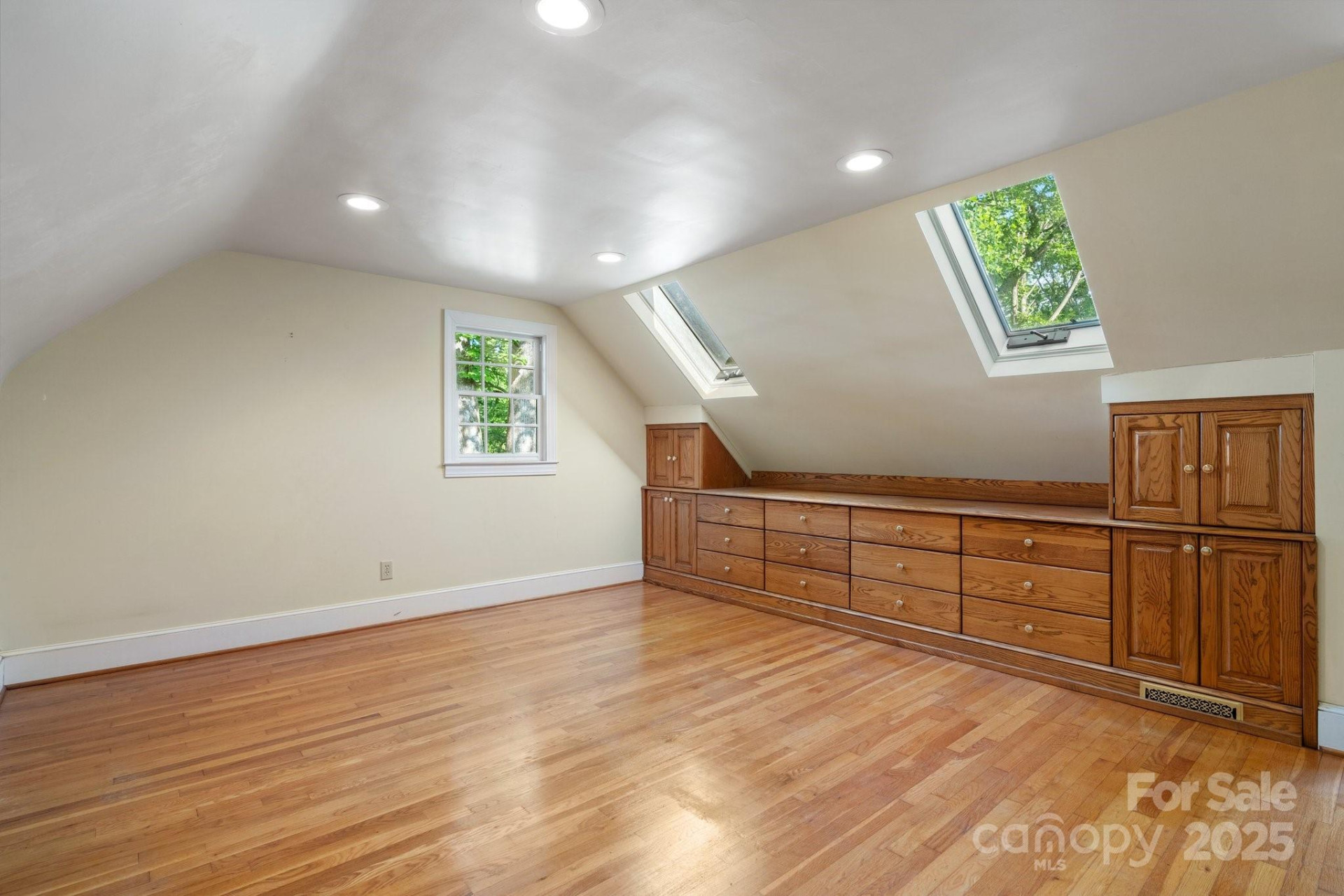 220 West Park Drive - Photo 34