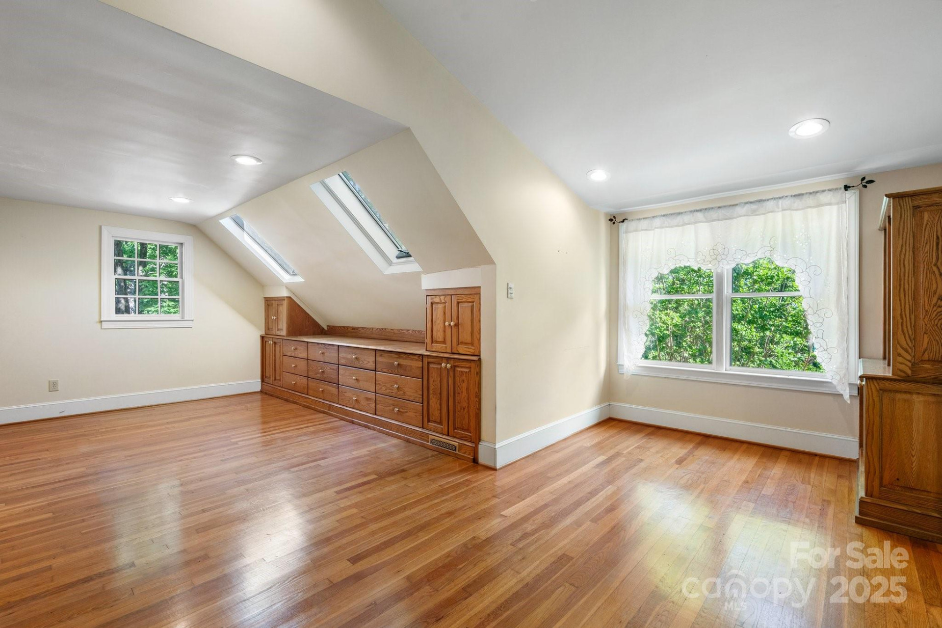 220 West Park Drive - Photo 35