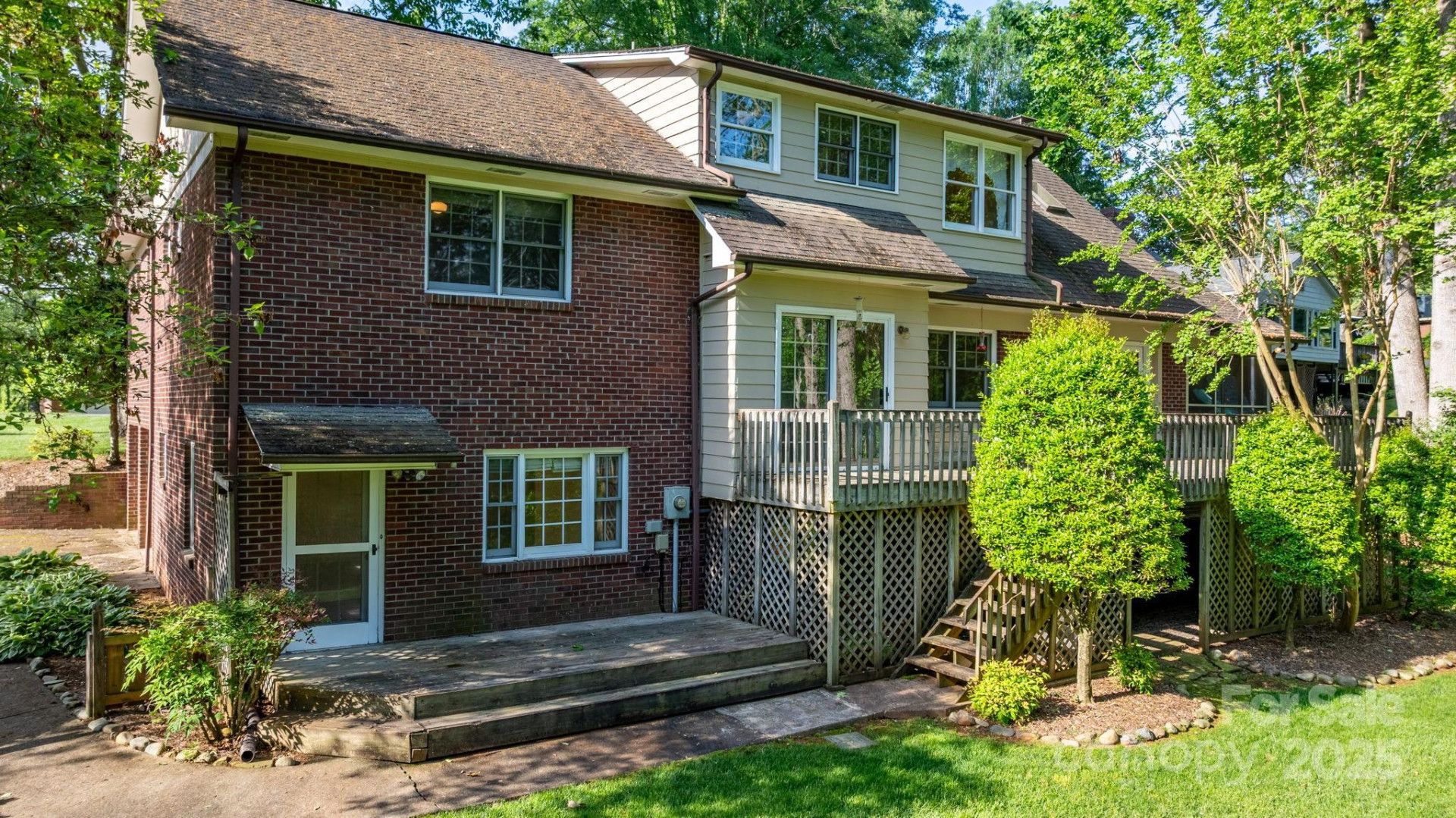 220 West Park Drive - Photo 8