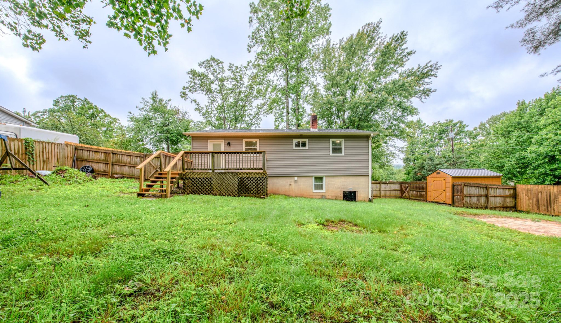 109 Chapman Drive - Photo 2