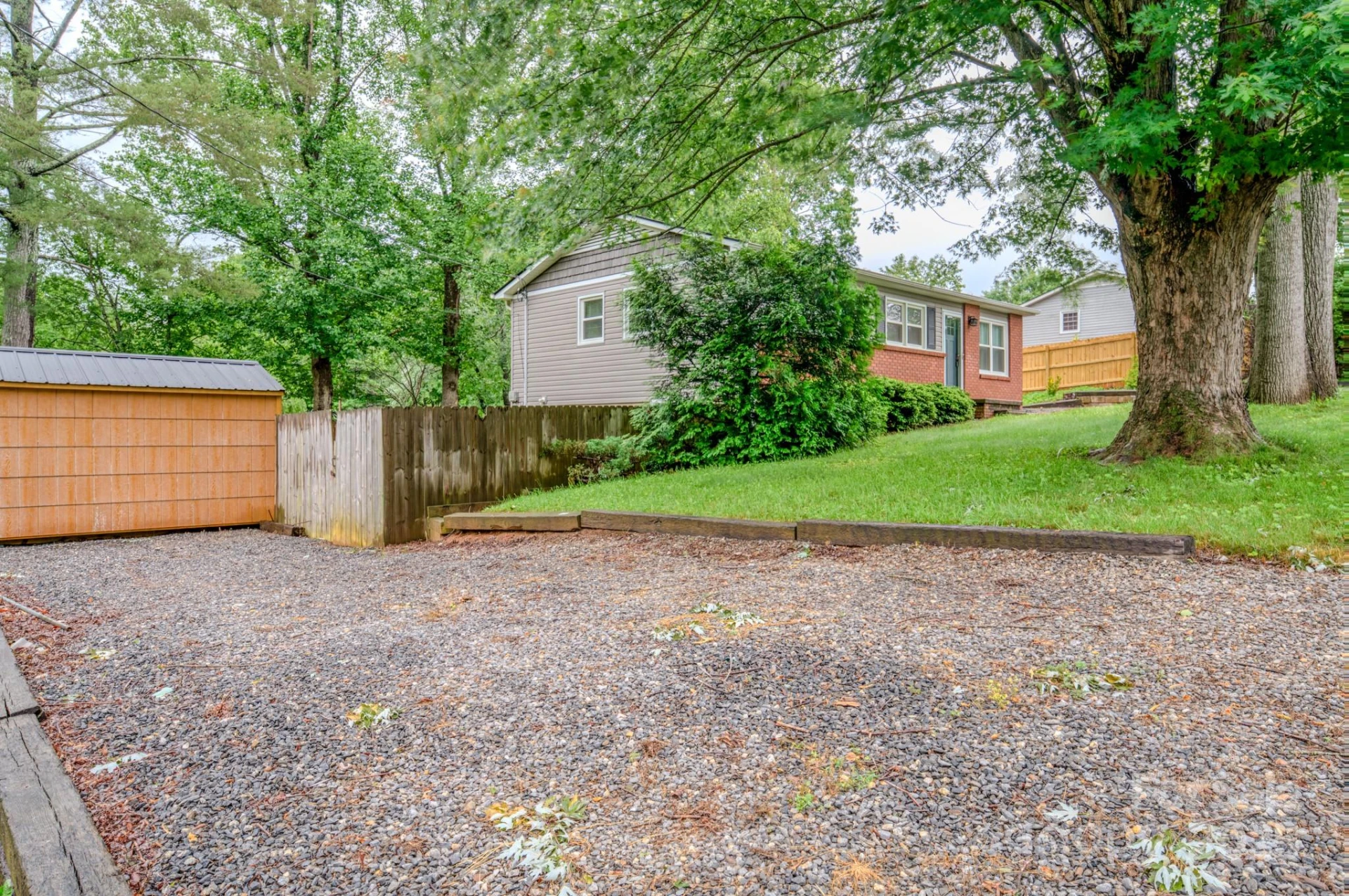 109 Chapman Drive - Photo 16