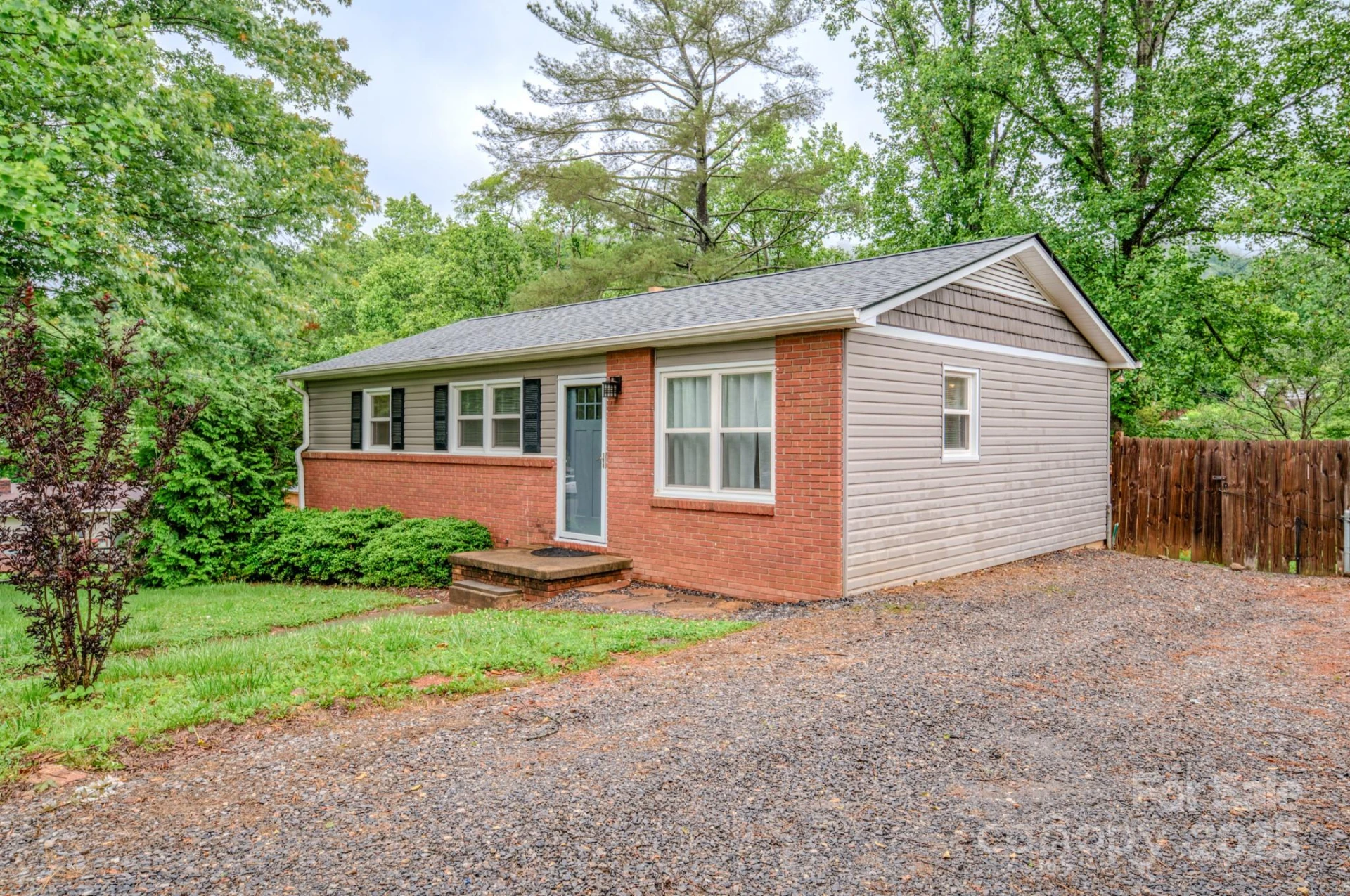 109 Chapman Drive - Photo 17