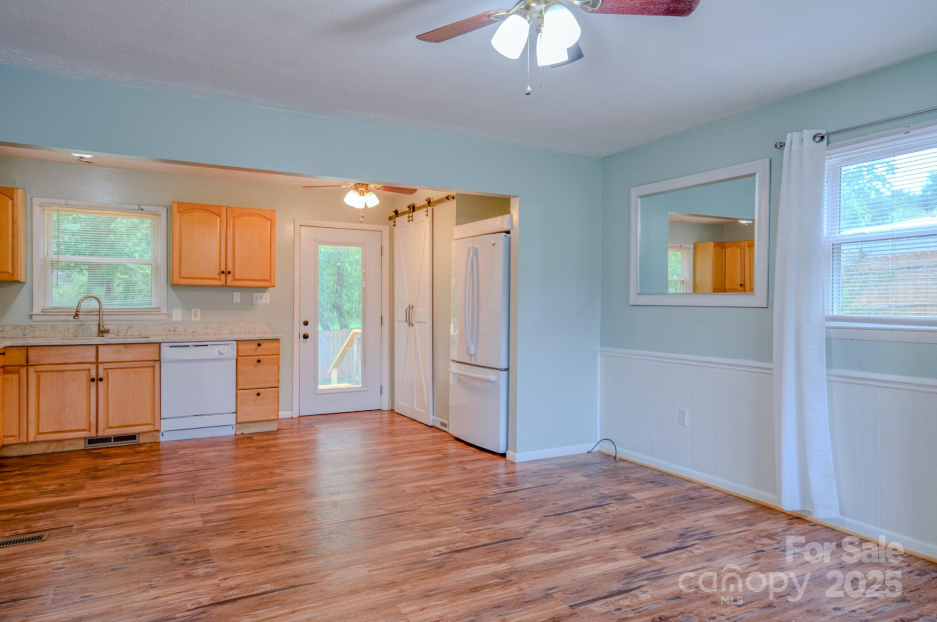 109 Chapman Drive - Photo 33