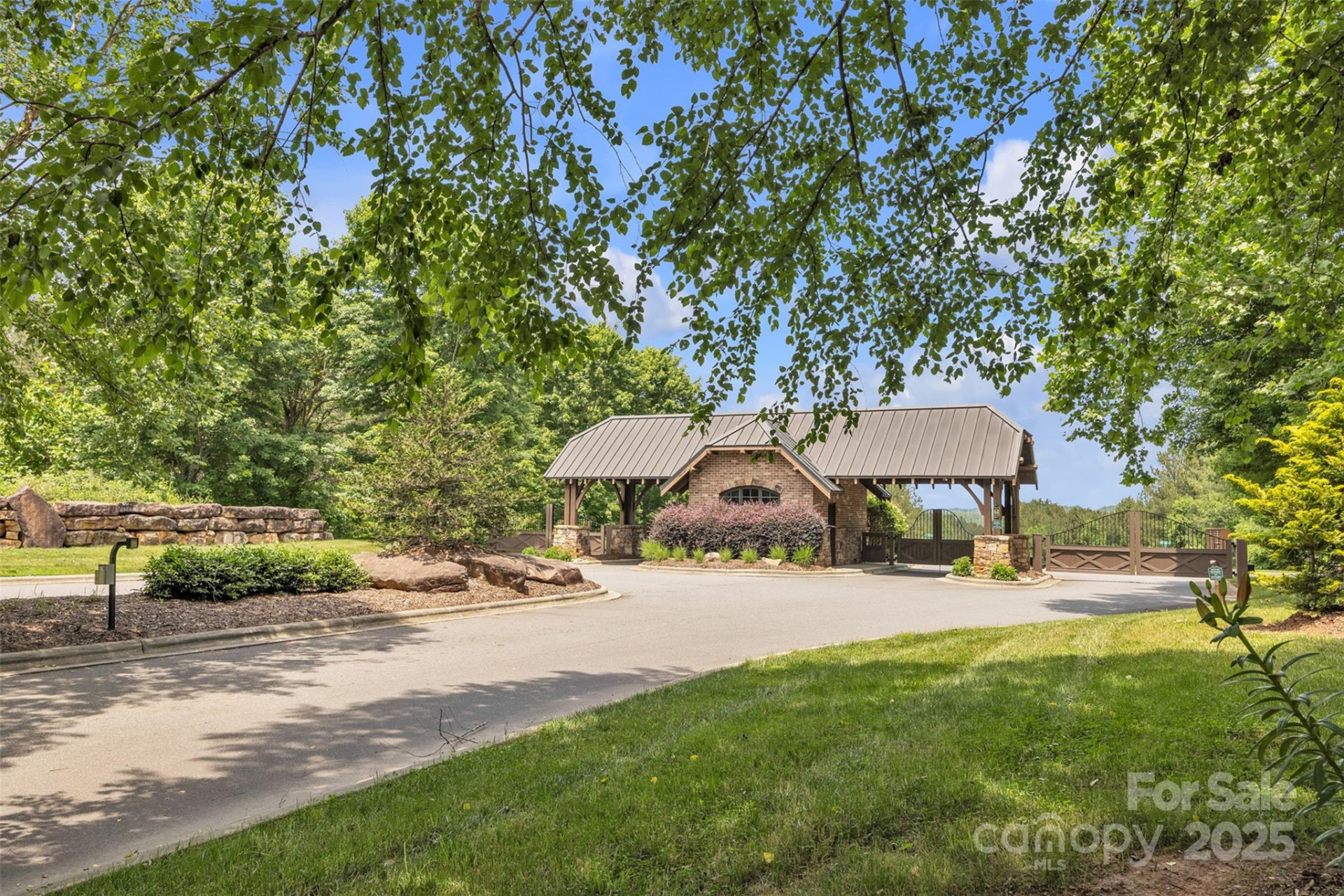 486 Settings Boulevard #252 - Photo 11