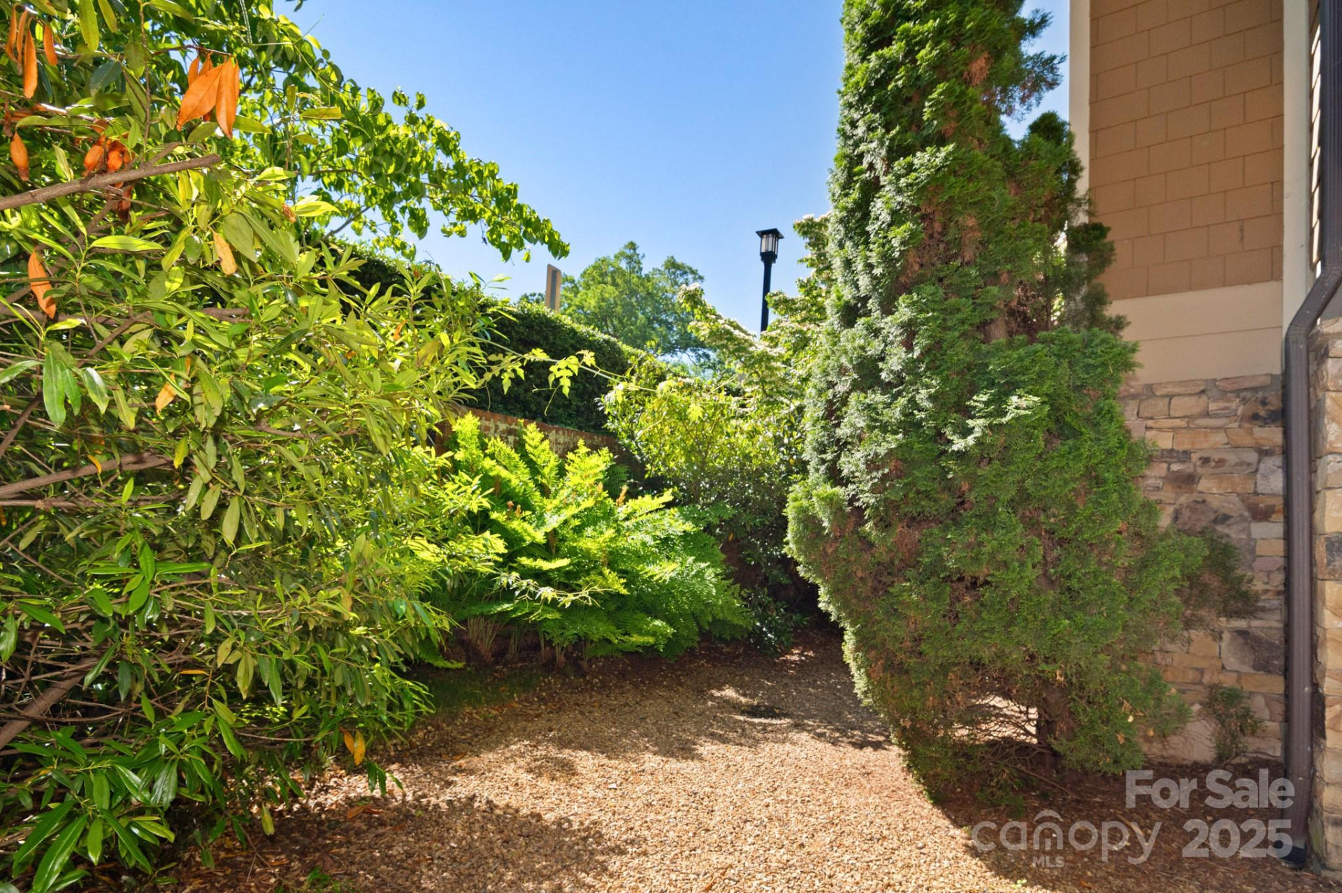 203 Bowling Park Road - Photo 20