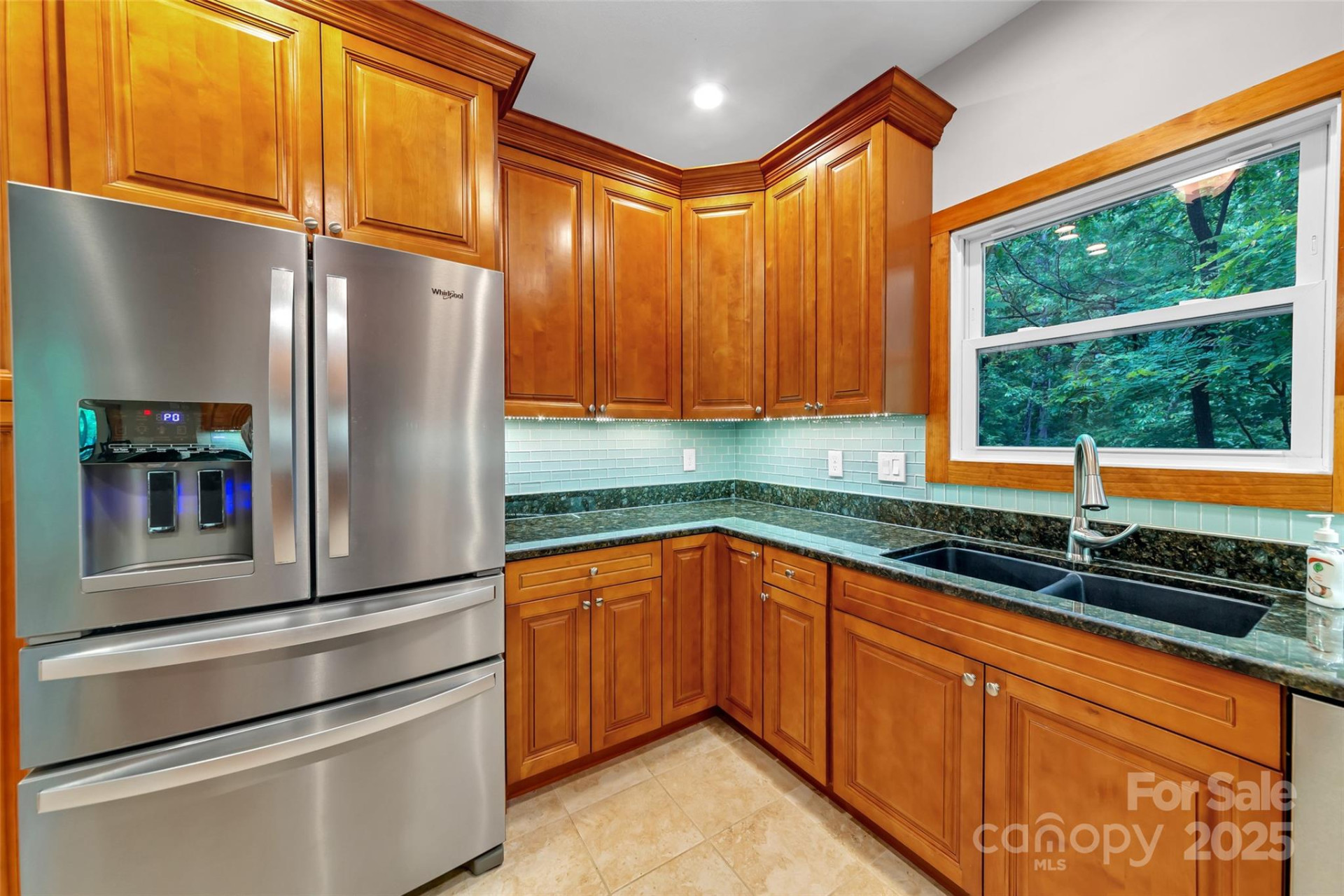 220 Rainbow Terrace - Photo 18