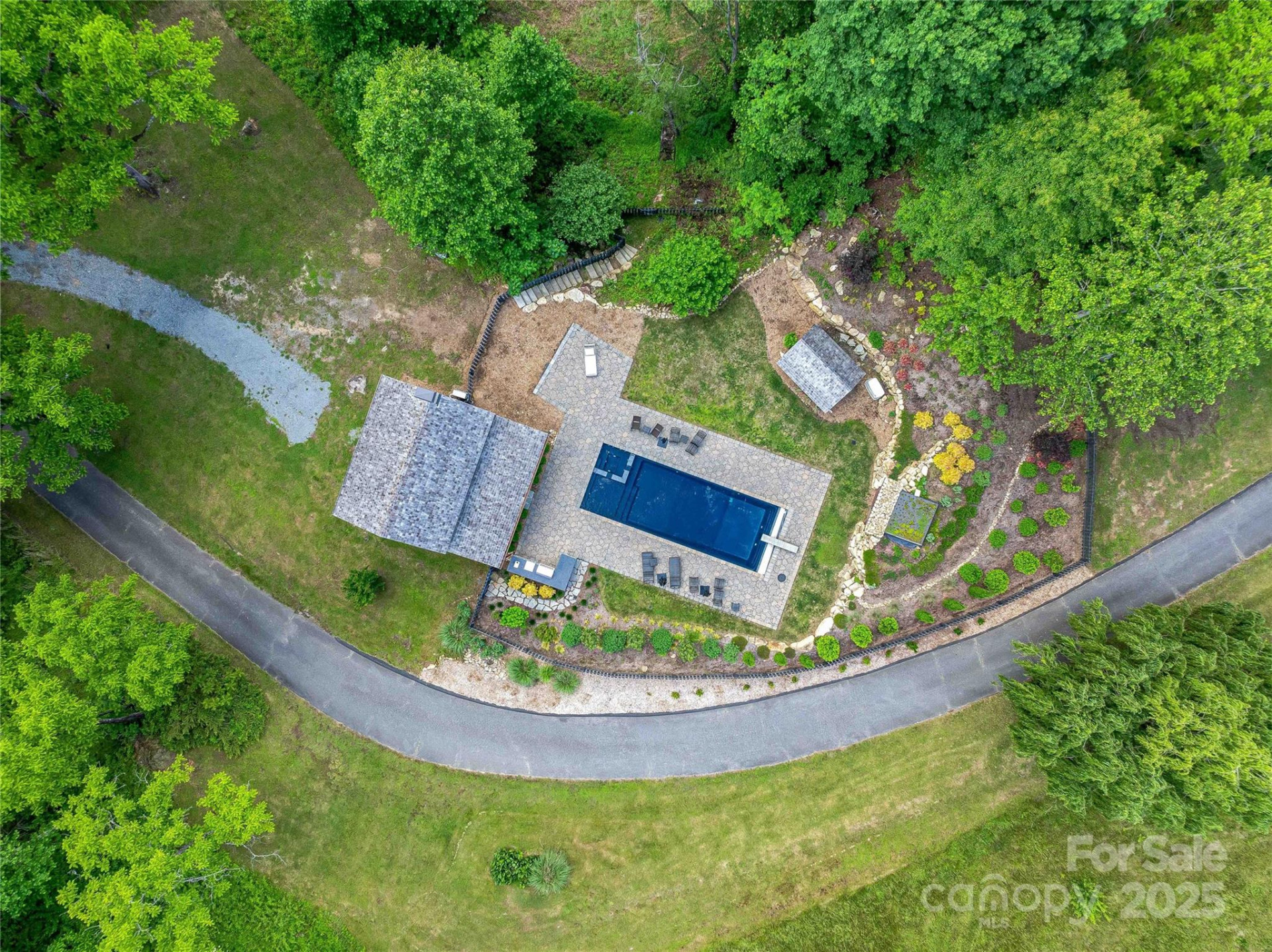 400 Kings Drive - Photo 40
