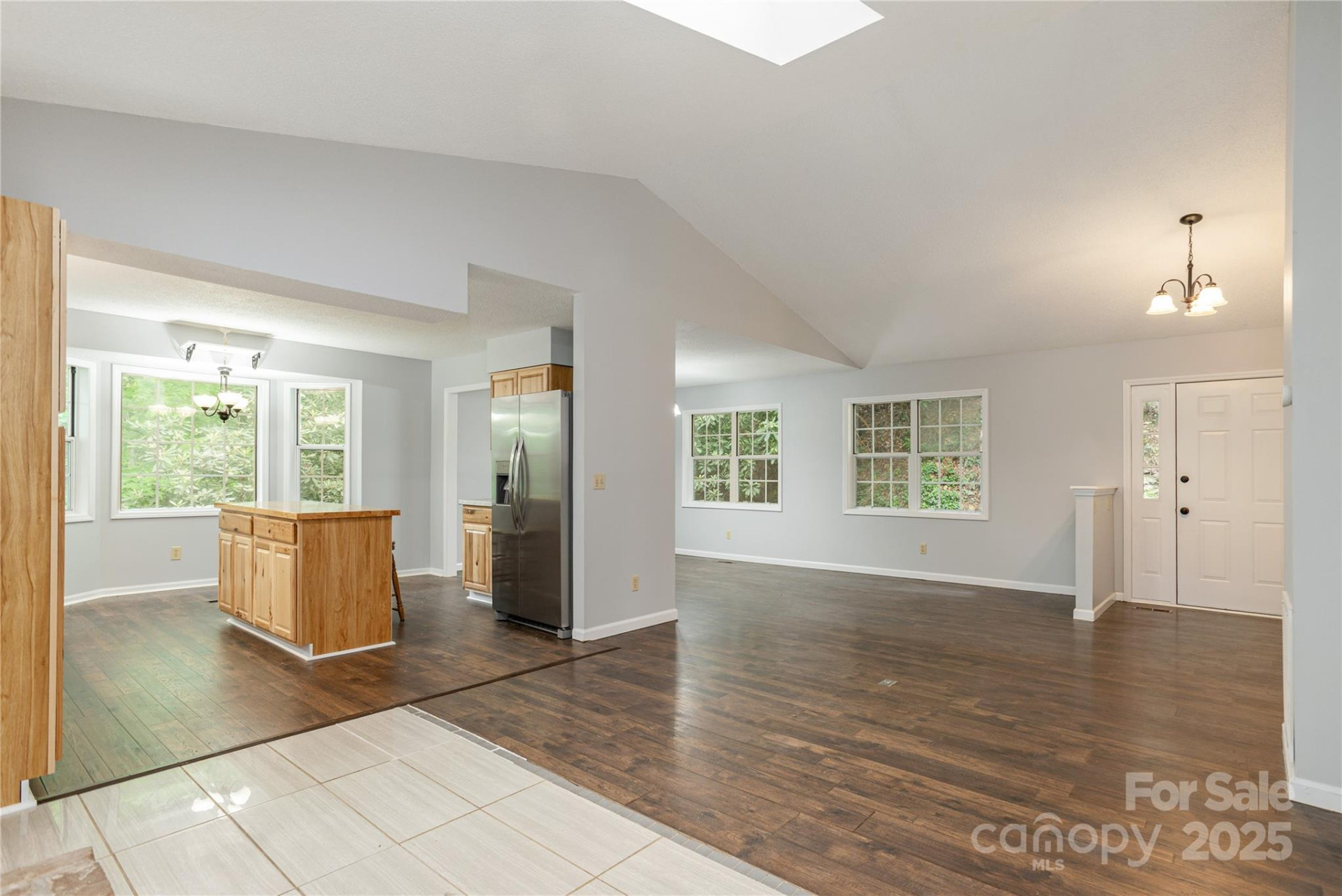 608 Surrey Glen Circle - Photo 11