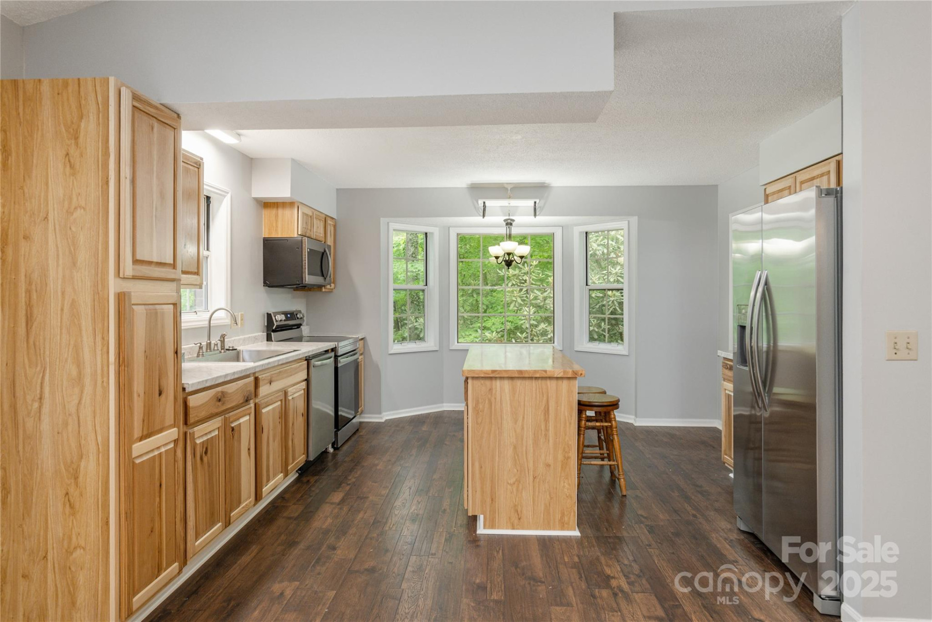608 Surrey Glen Circle - Photo 13