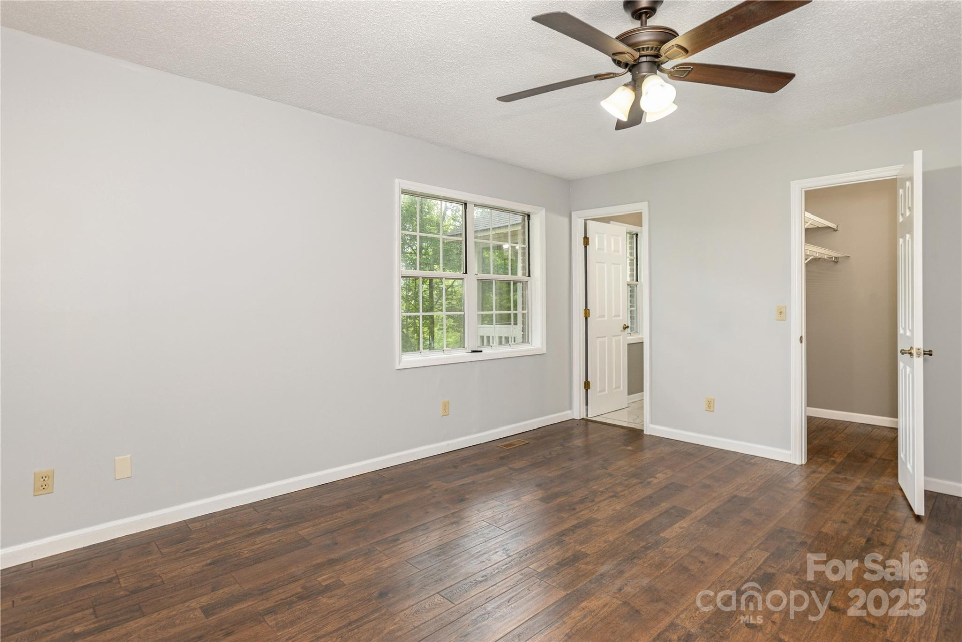 608 Surrey Glen Circle - Photo 17