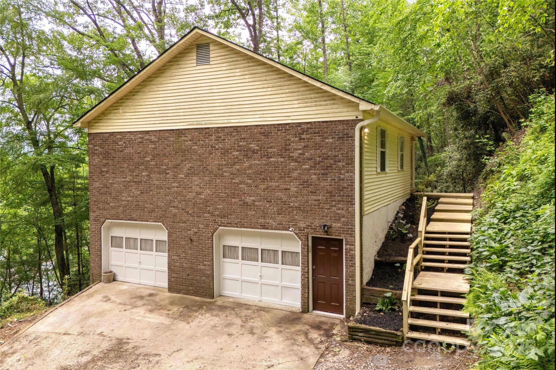 608 Surrey Glen Circle - Photo 3