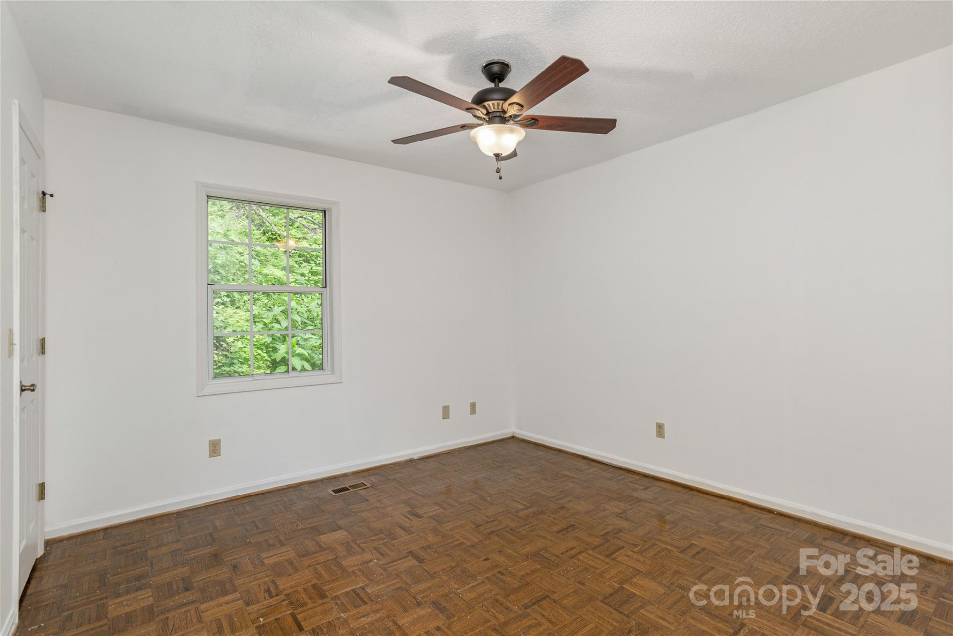 608 Surrey Glen Circle - Photo 22