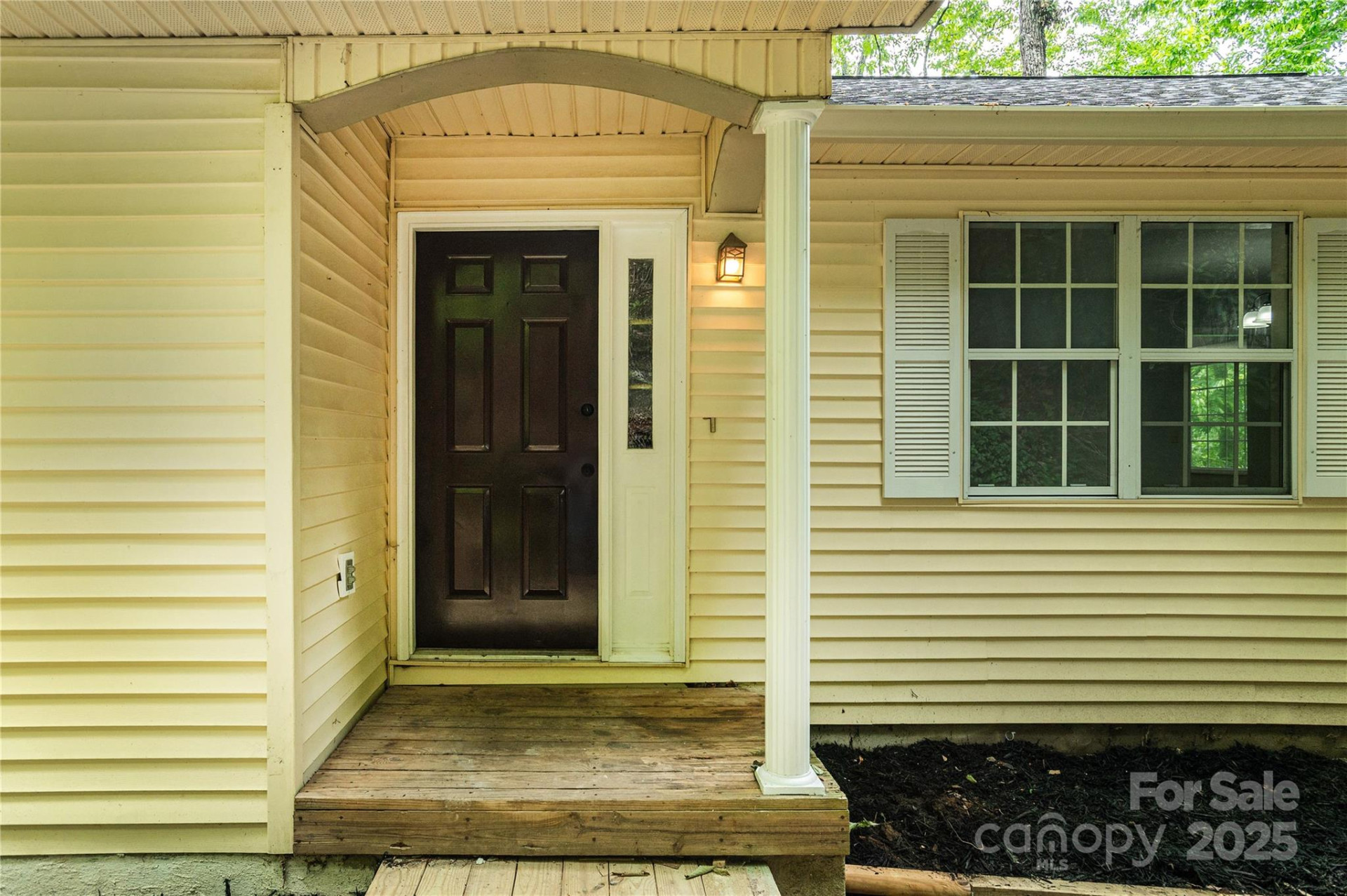 608 Surrey Glen Circle - Photo 5