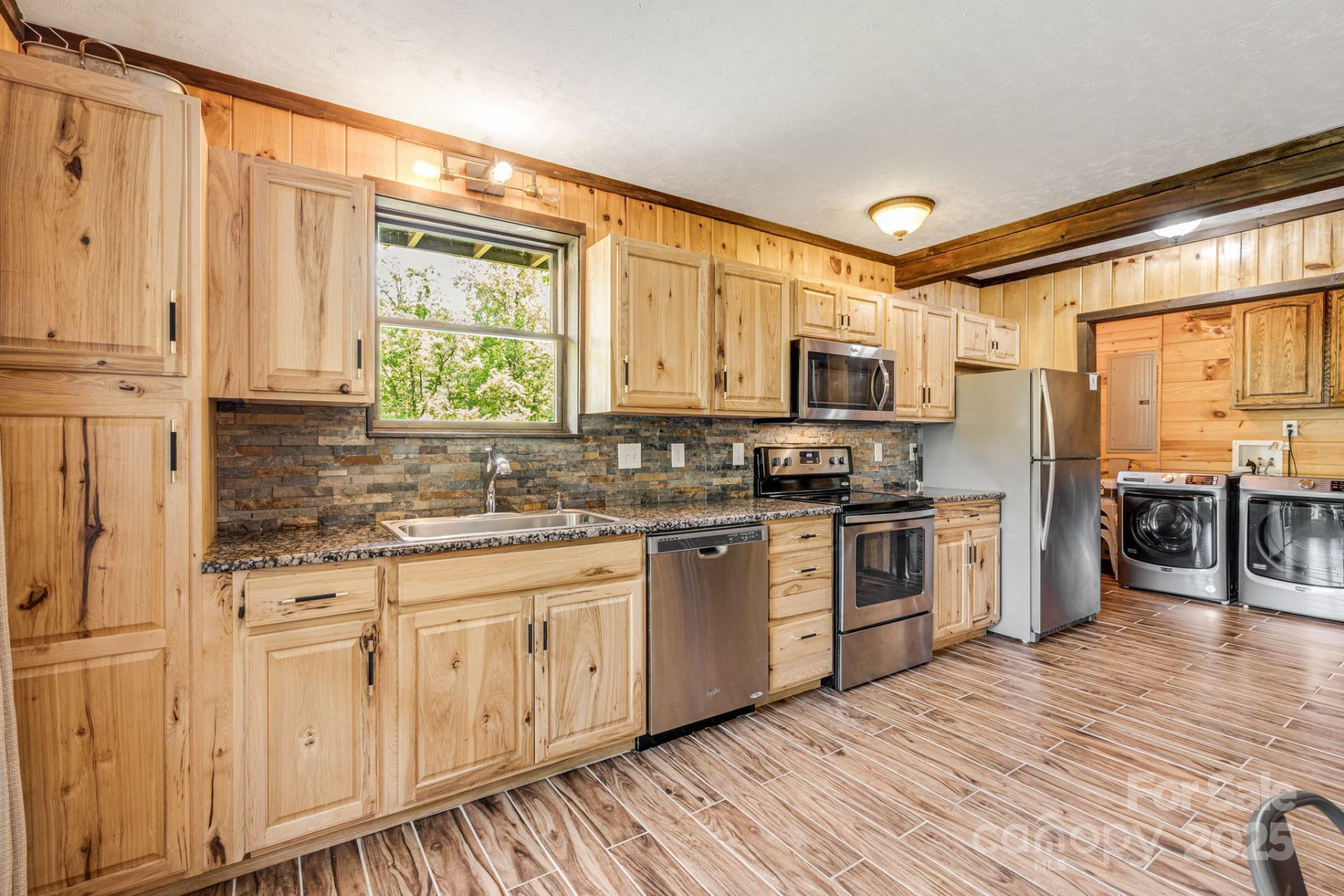 6541 Grassy Branch Road - Photo 8