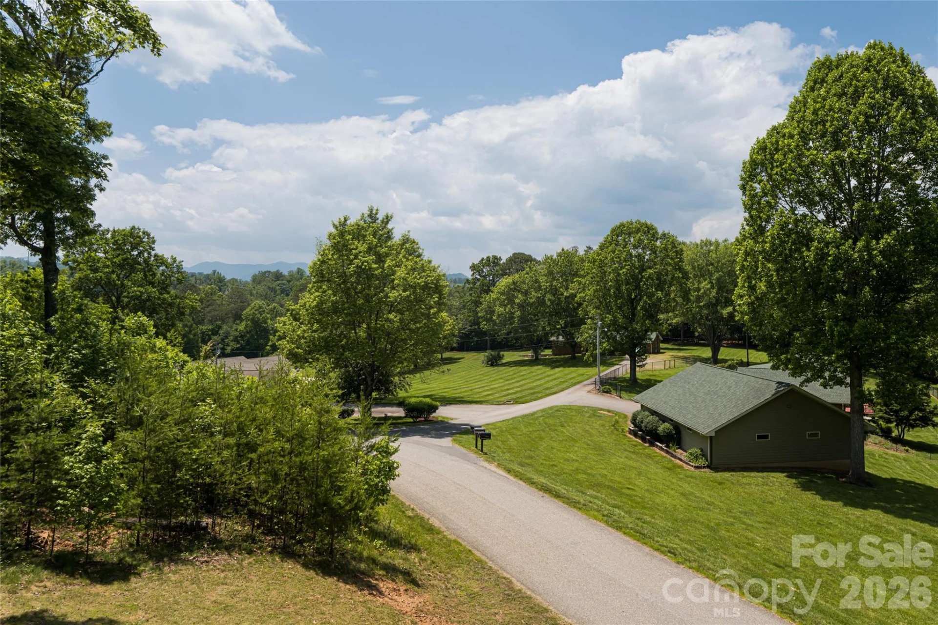 91 Greenwells Glory Drive - Photo 32