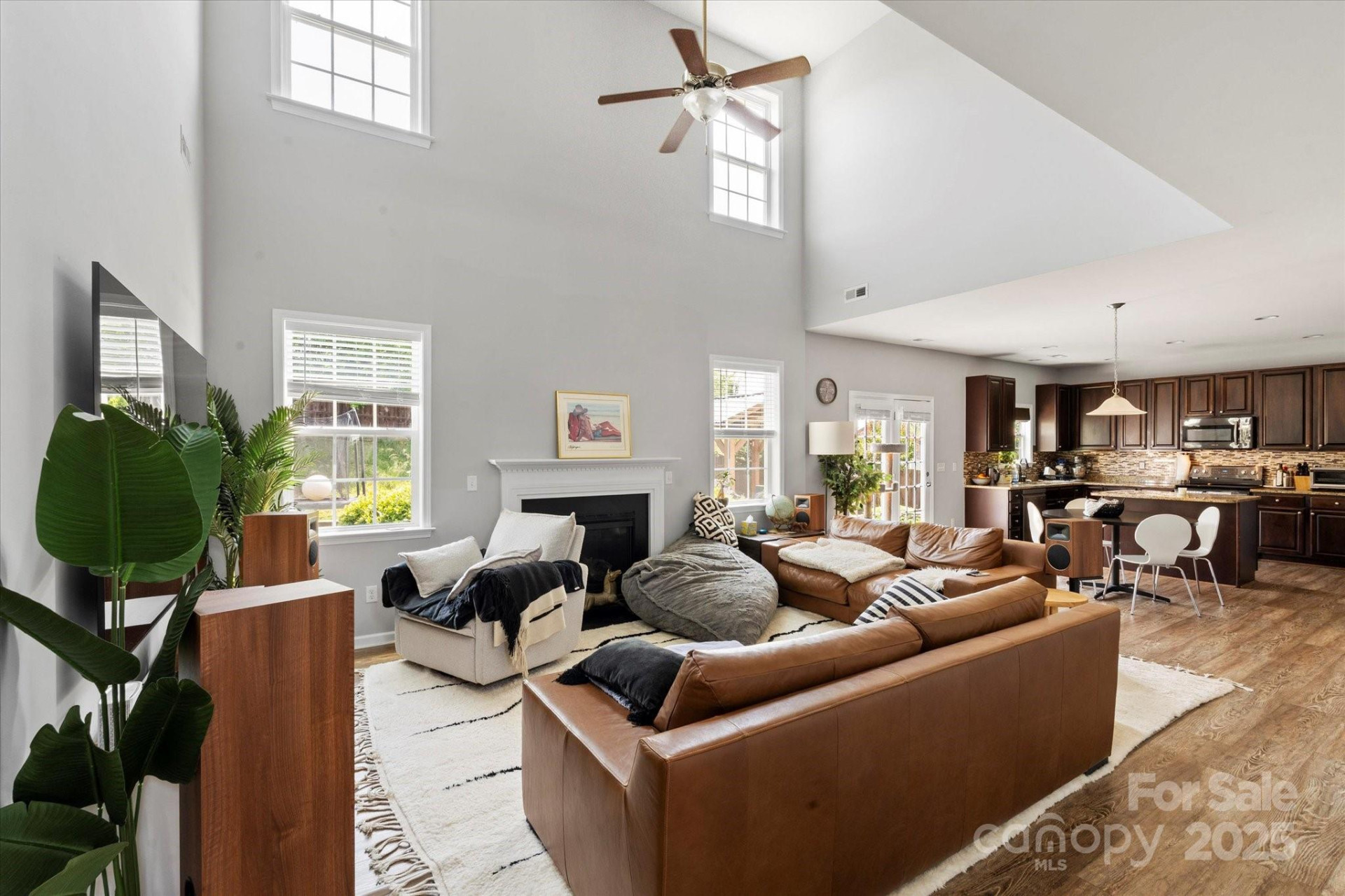 197 Roanoke Road - Photo 2