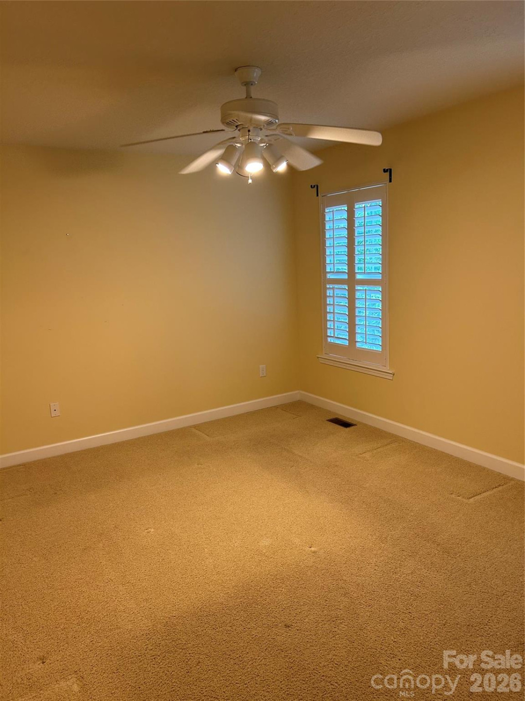 47 Victoria Park Drive - Photo 16